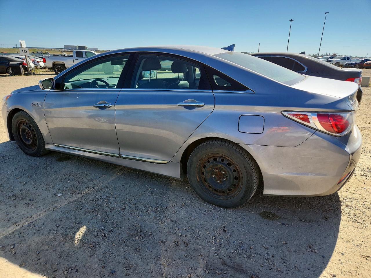 2014 Hyundai Sonata Hybrid Silver vin: KMHEC4A42EA118358
