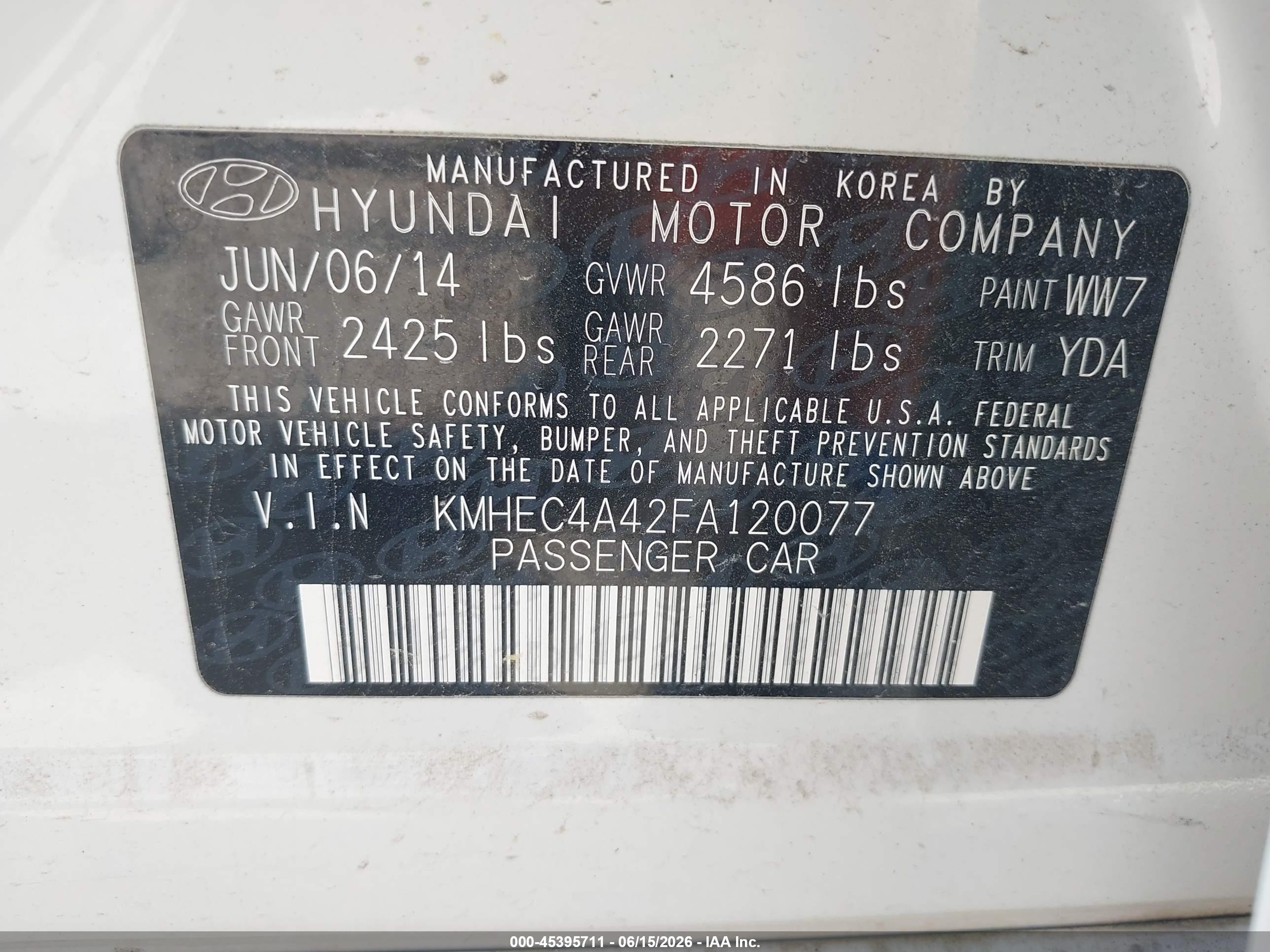 2015 Hyundai Sonata Hybrid   Белый vin: KMHEC4A42FA120077