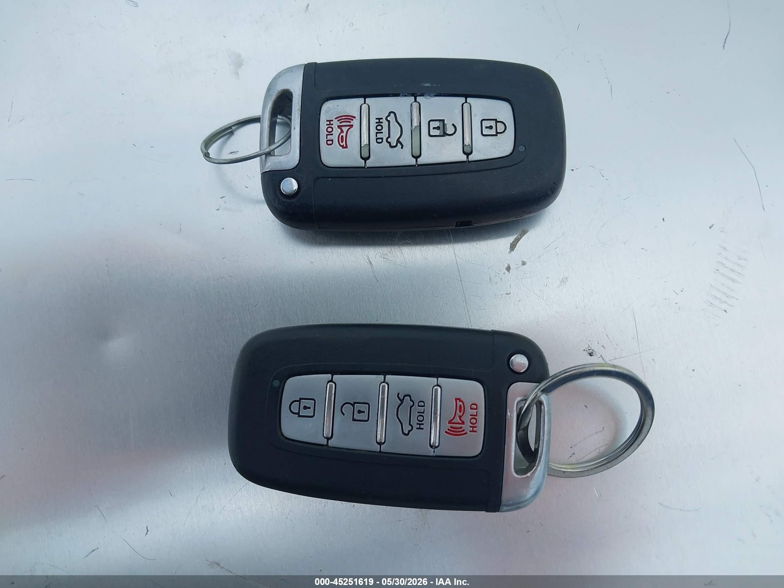 2015 Hyundai Sonata Hybrid   Silver vin: KMHEC4A42FA120693