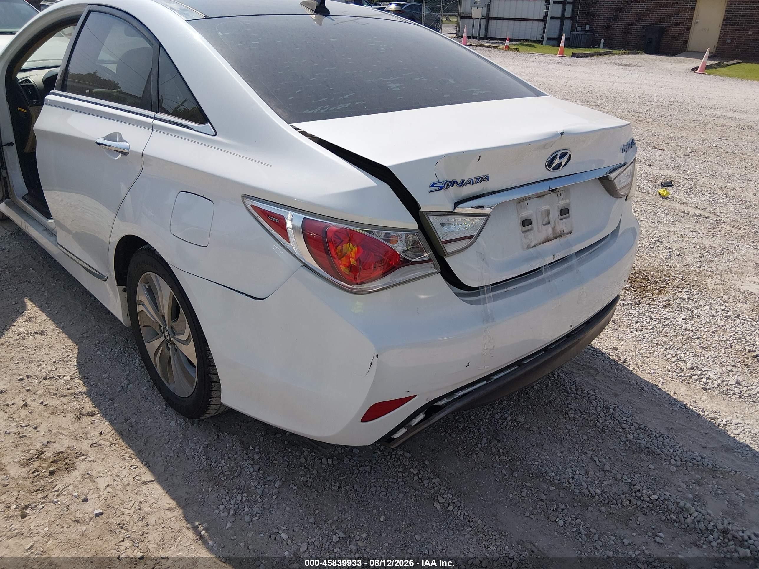 2015 Hyundai Sonata Hybrid Limited White vin: KMHEC4A42FA124713