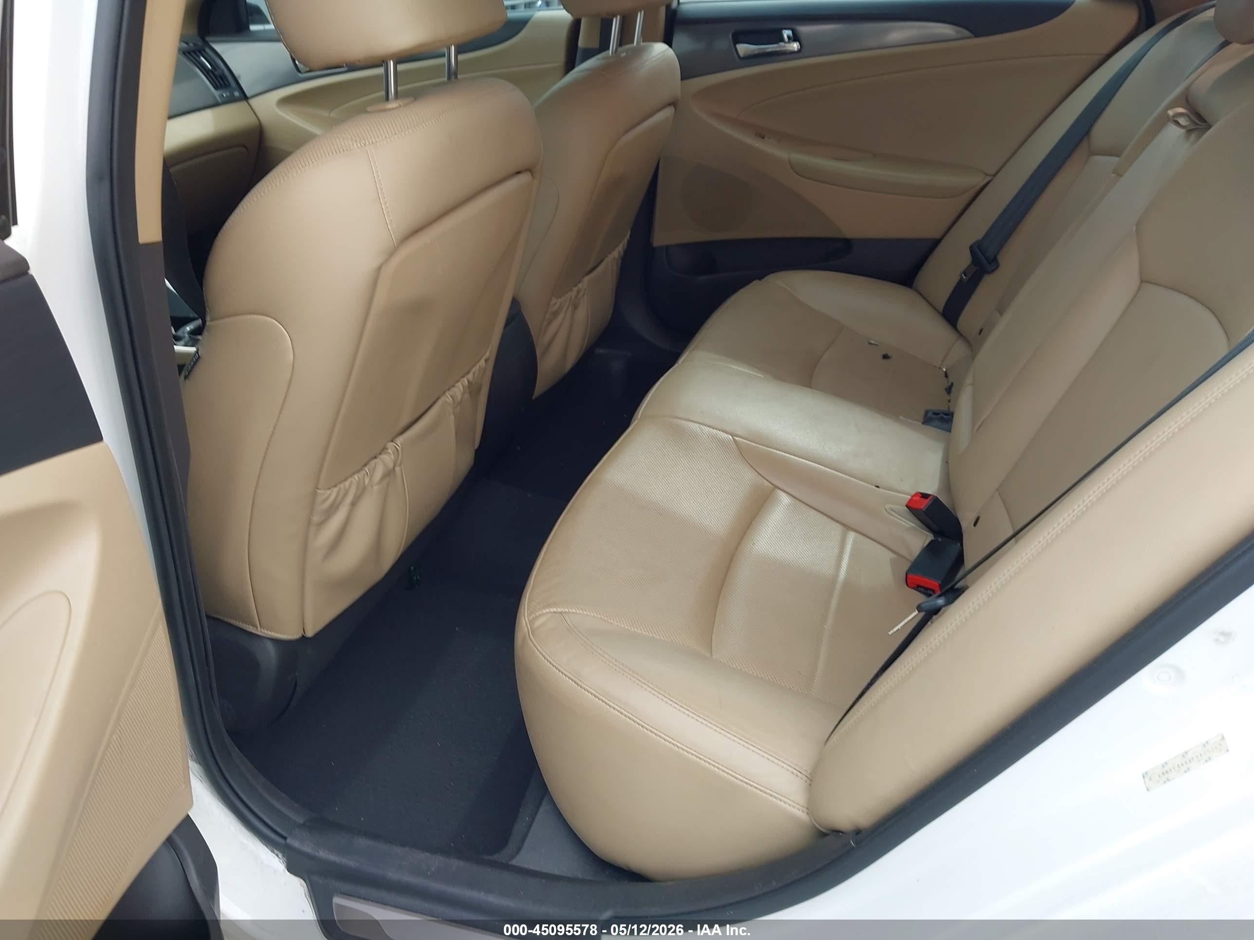 2015 Hyundai Sonata Hybrid Limited White vin: KMHEC4A42FA125263