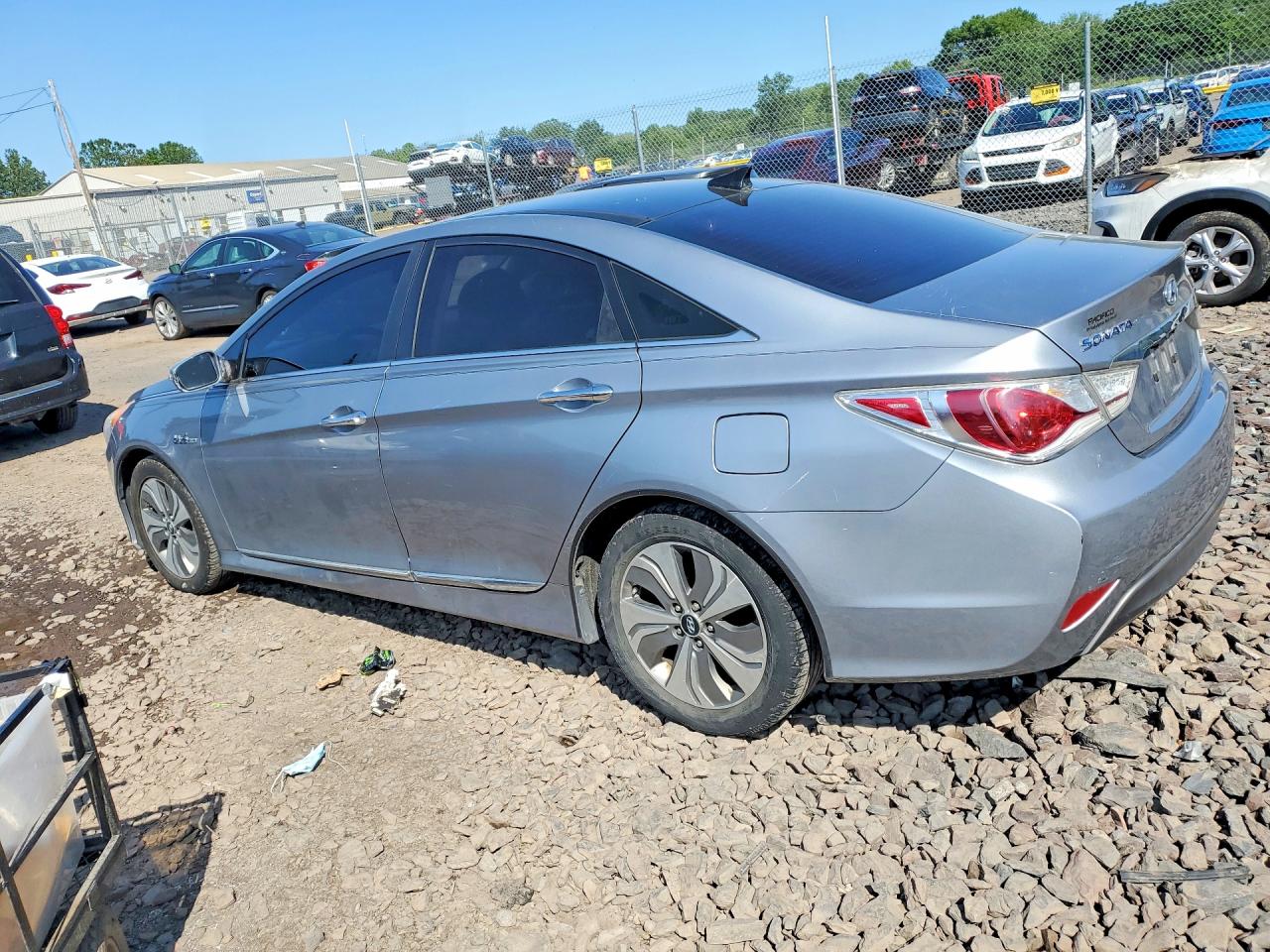2015 Hyundai Sonata Hybrid Limited Gray vin: KMHEC4A42FA125893