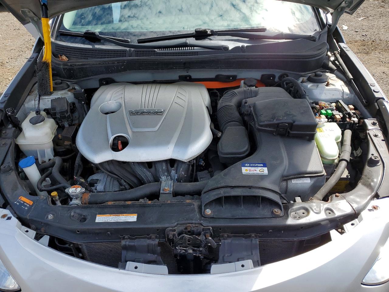 2015 Hyundai Sonata Hybrid Limited Silver vin: KMHEC4A42FA126218