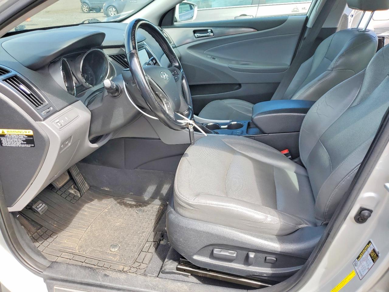 2015 Hyundai Sonata Hybrid Limited Silver vin: KMHEC4A42FA126218