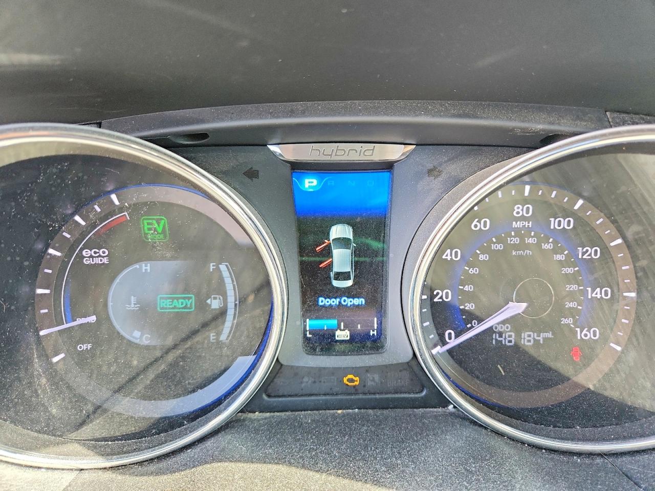 2015 Hyundai Sonata Hybrid Base Серебряный vin: KMHEC4A42FA128423