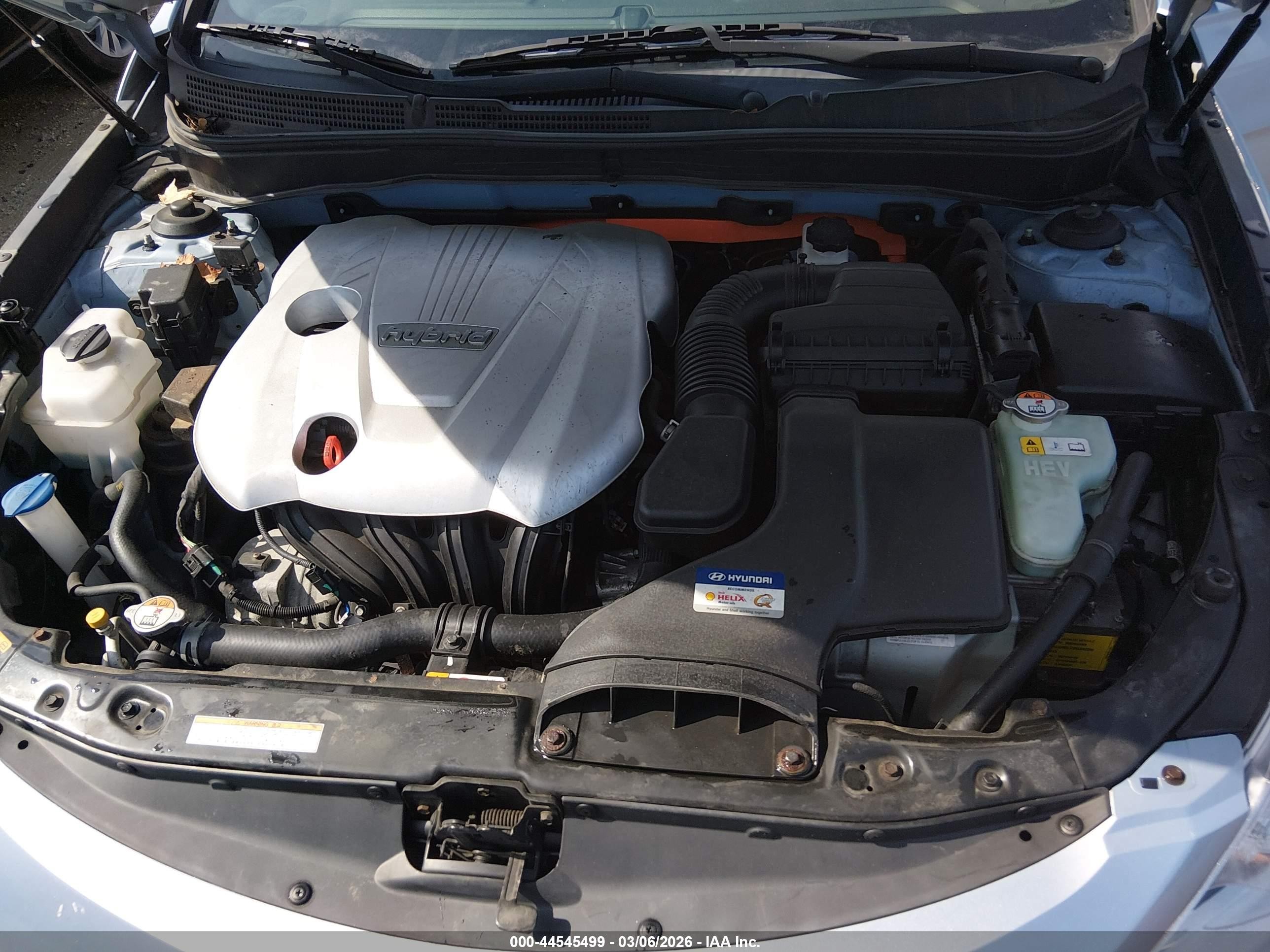 2015 Hyundai Sonata Hybrid   Light Blue vin: KMHEC4A42FA133881