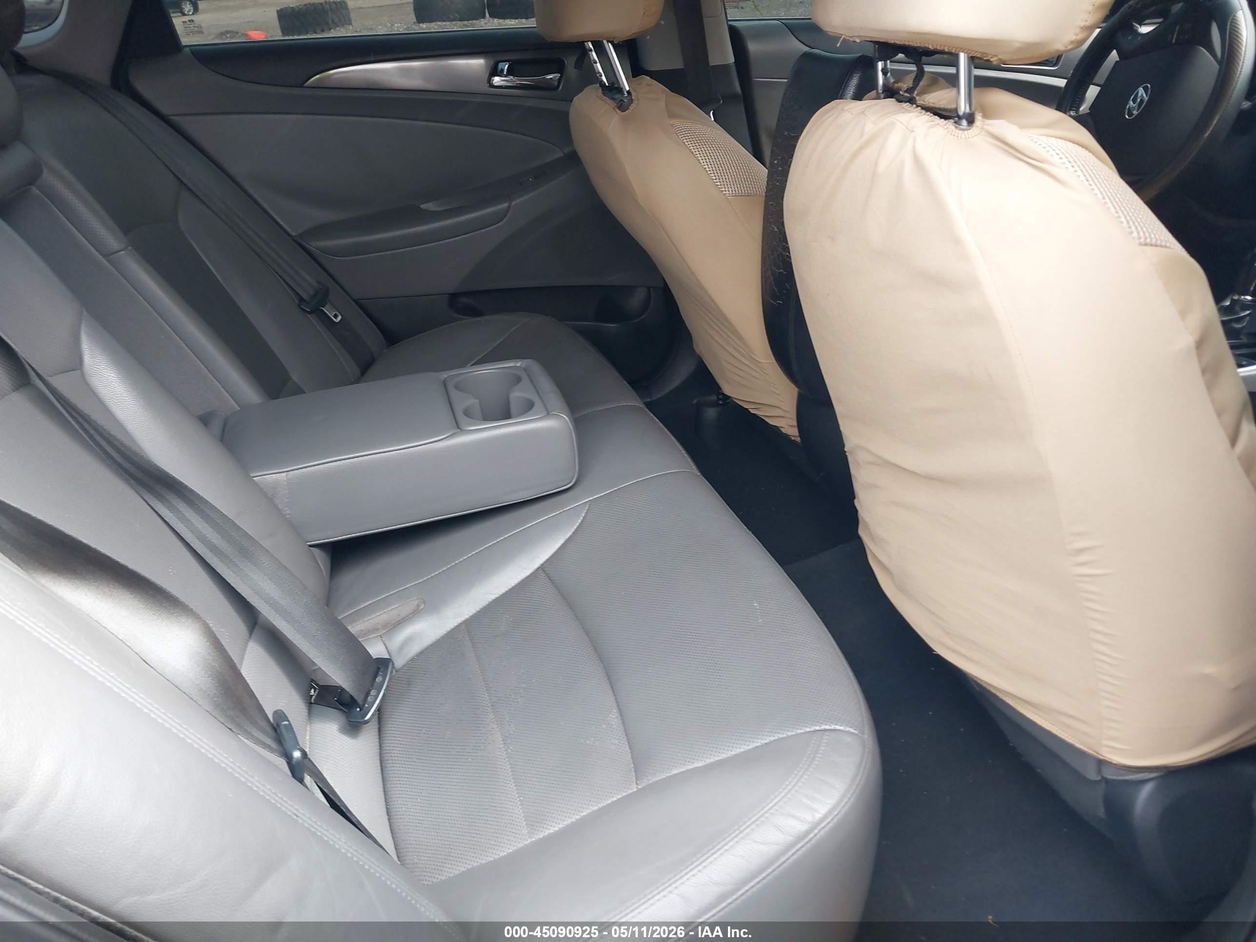 2015 Hyundai Sonata Hybrid Limited Gray vin: KMHEC4A42FA136182