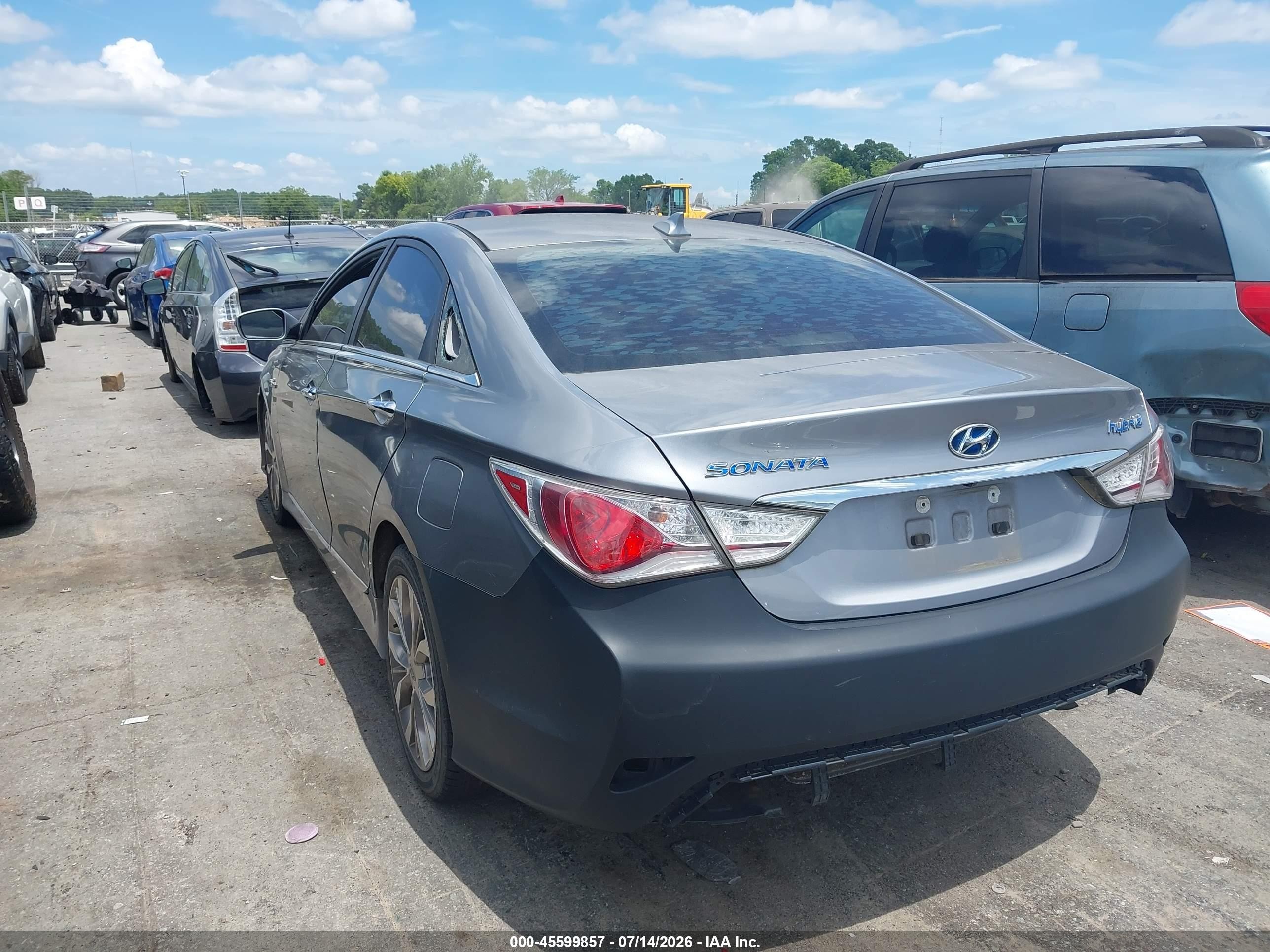 2015 Hyundai Sonata Hybrid Серебряный vin: KMHEC4A42FA137459