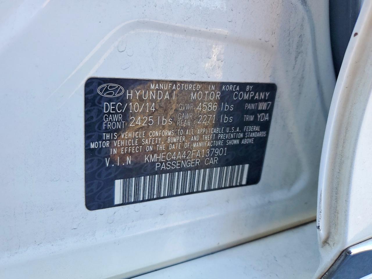 2015 Hyundai Sonata Hybrid Base White vin: KMHEC4A42FA137901
