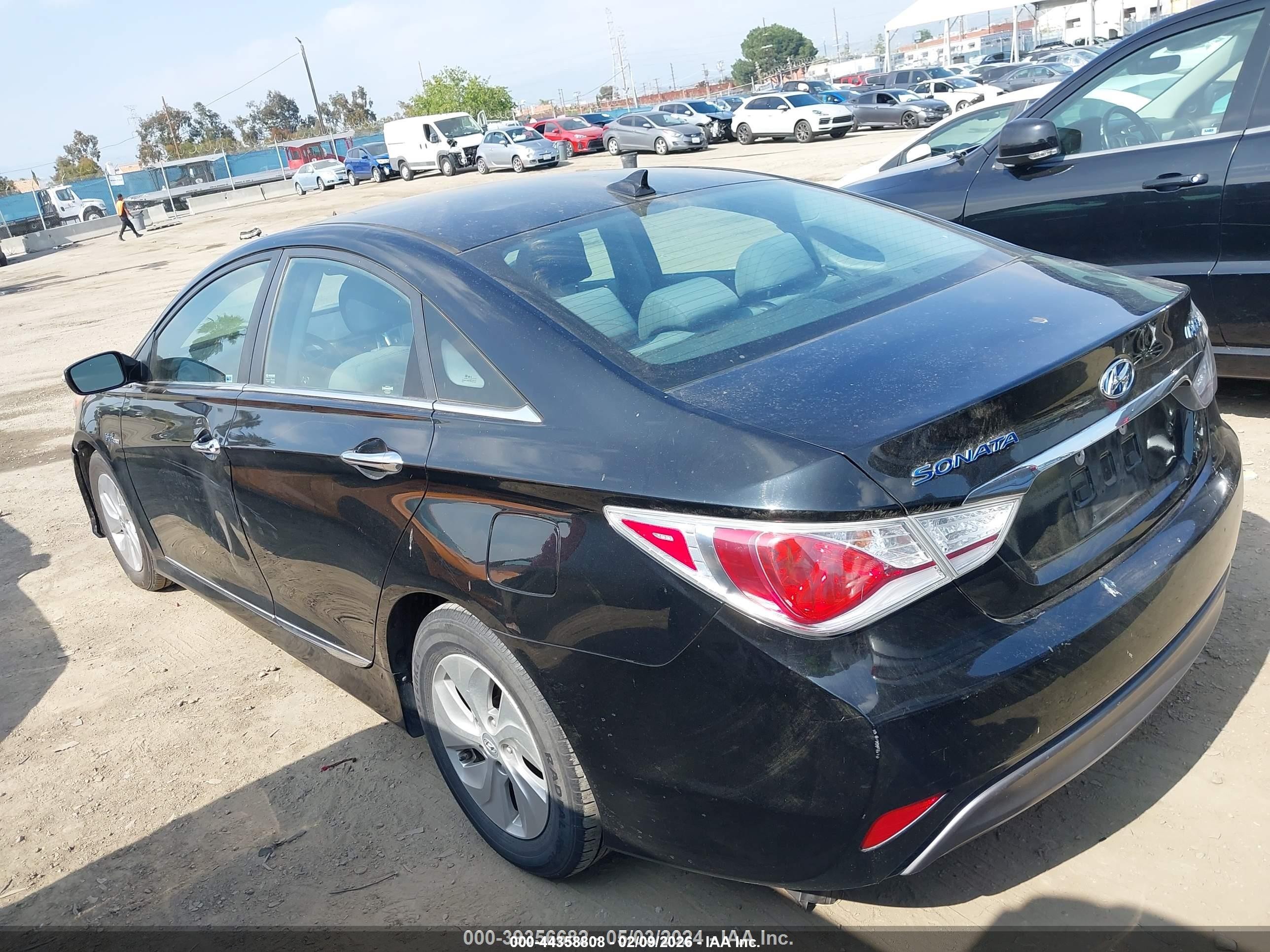 2015 Hyundai Sonata Hybrid   Black vin: KMHEC4A42FA138594