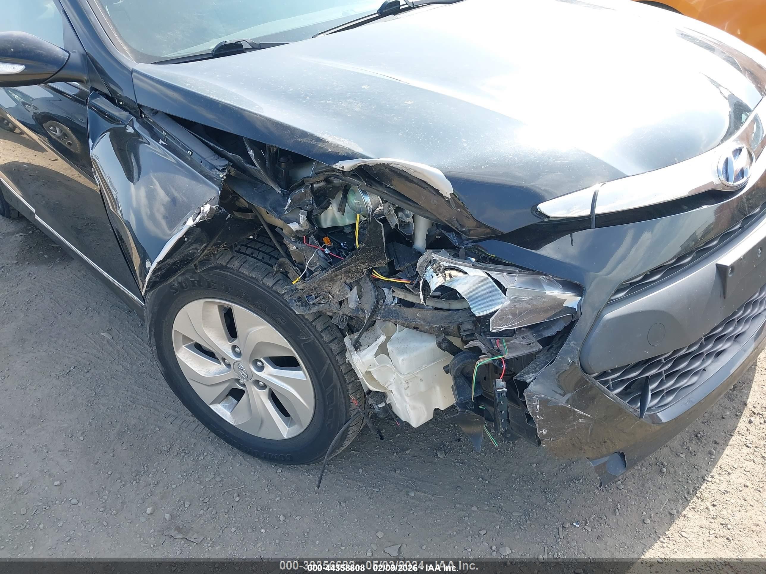 2015 Hyundai Sonata Hybrid   Black vin: KMHEC4A42FA138594
