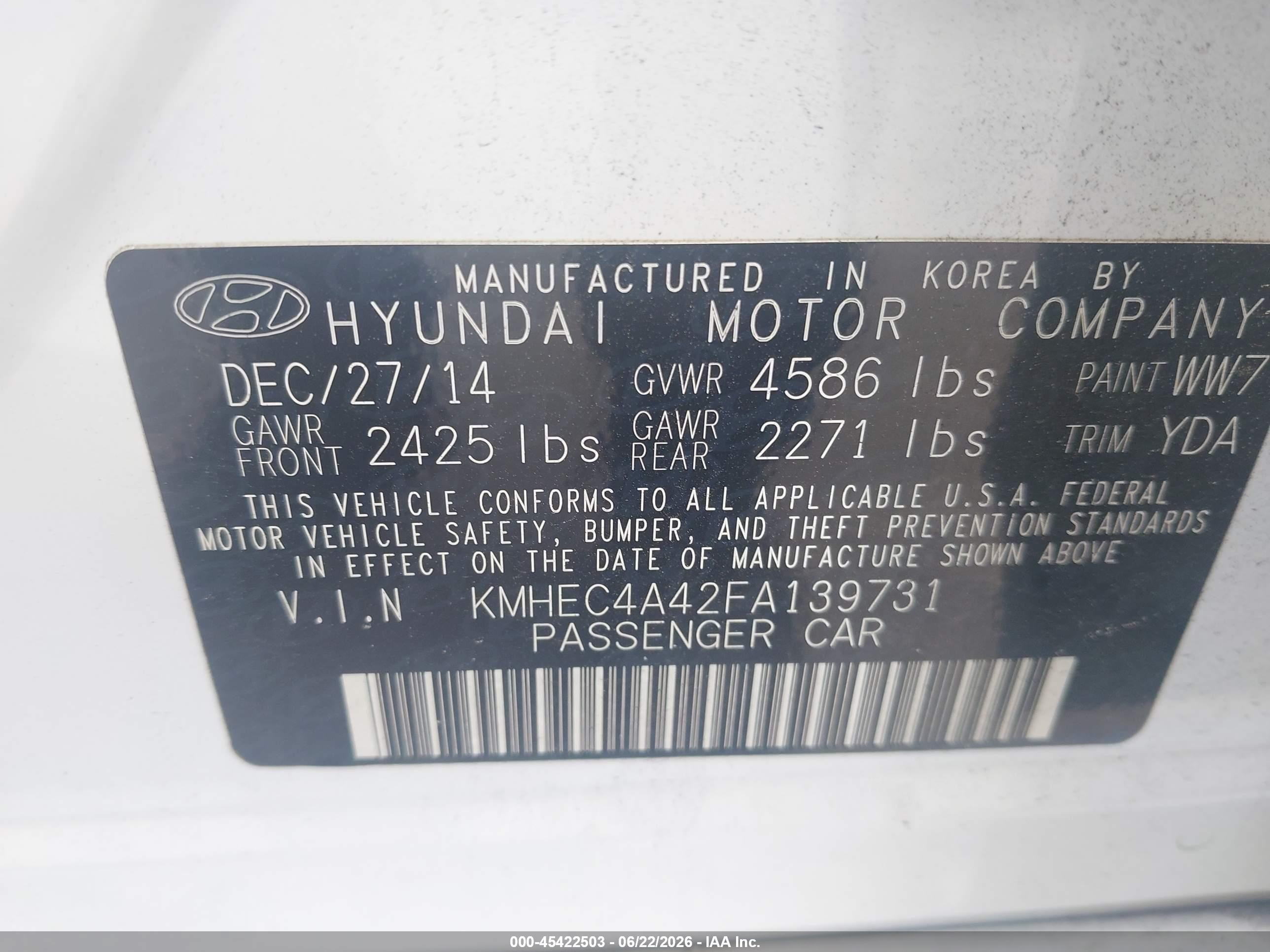 2015 Hyundai Sonata Hybrid   White vin: KMHEC4A42FA139731