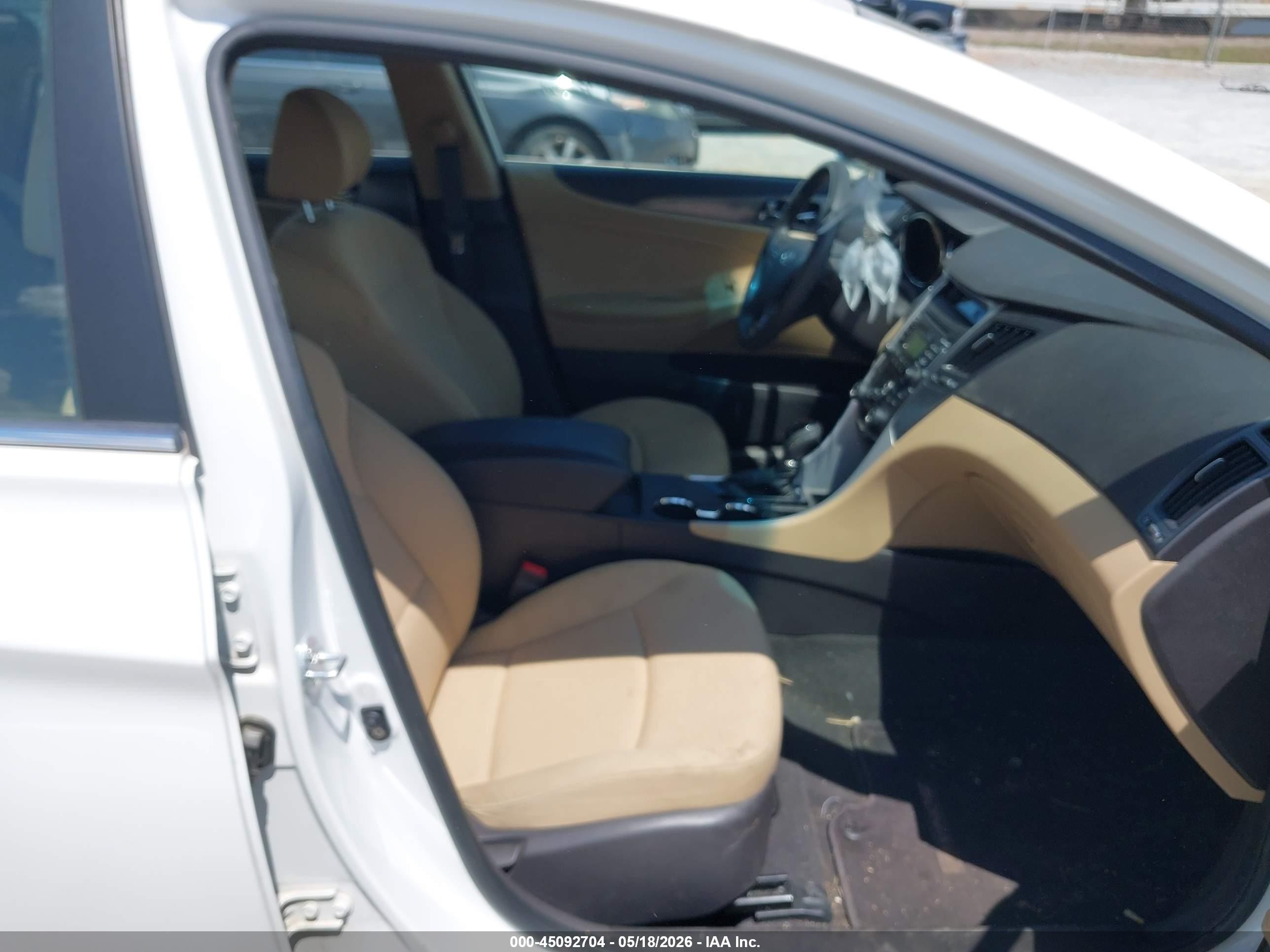 2011 Hyundai Sonata Hybrid   White vin: KMHEC4A43BA000606