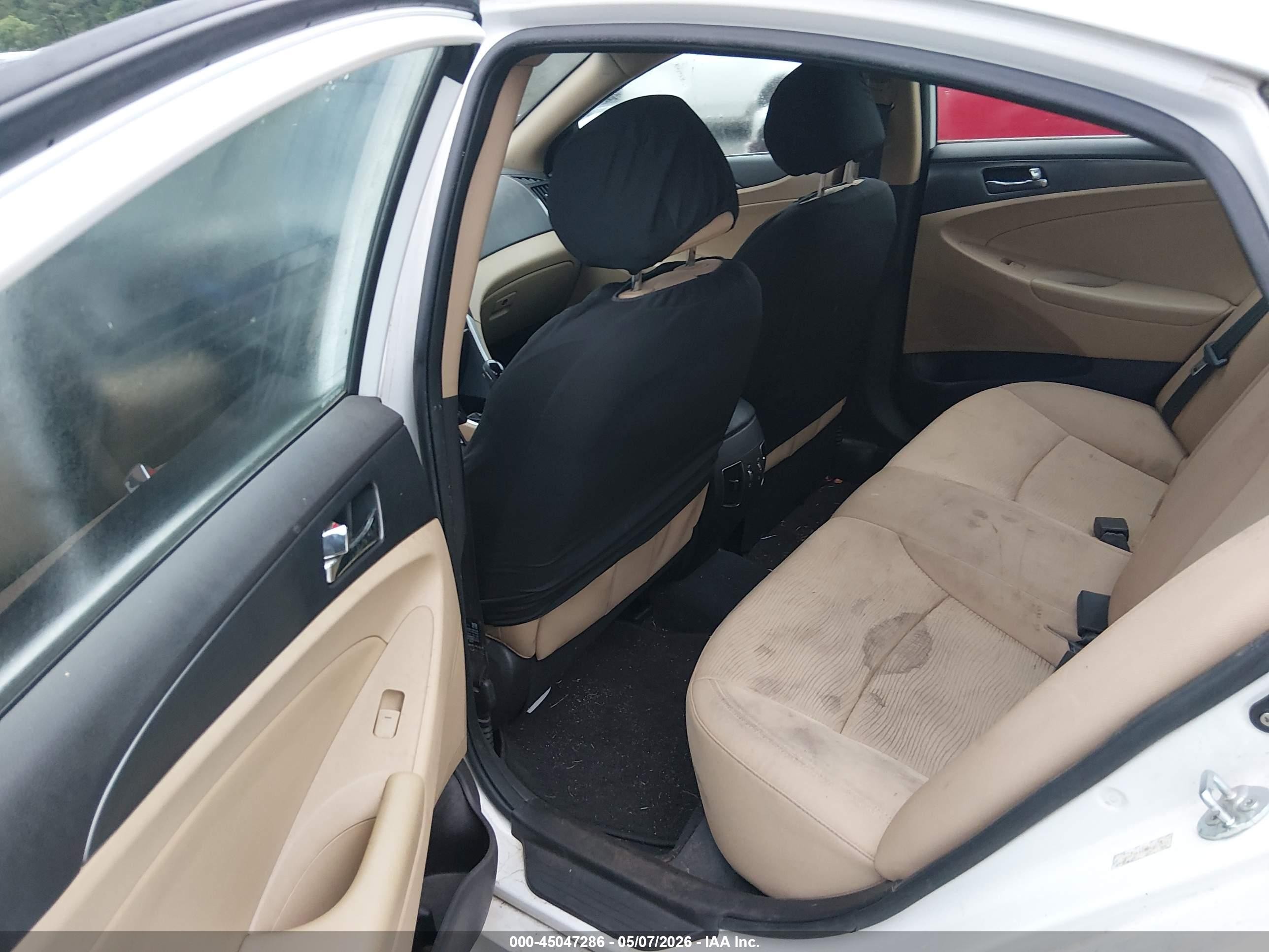 2011 Hyundai Sonata Hybrid   White vin: KMHEC4A43BA003618