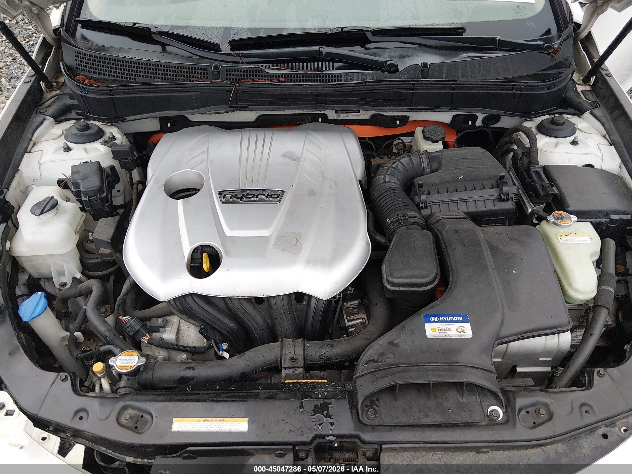 2011 Hyundai Sonata Hybrid   White vin: KMHEC4A43BA003618