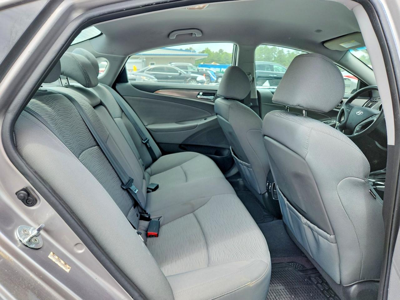 2011 Hyundai Sonata Hybrid Silver vin: KMHEC4A43BA004445