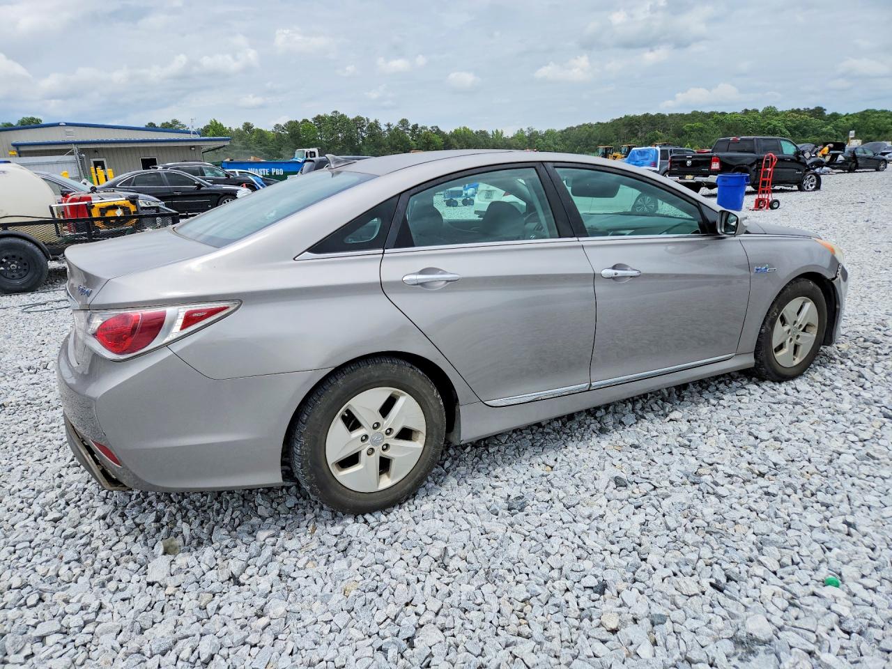 2011 Hyundai Sonata Hybrid Silver vin: KMHEC4A43BA004445
