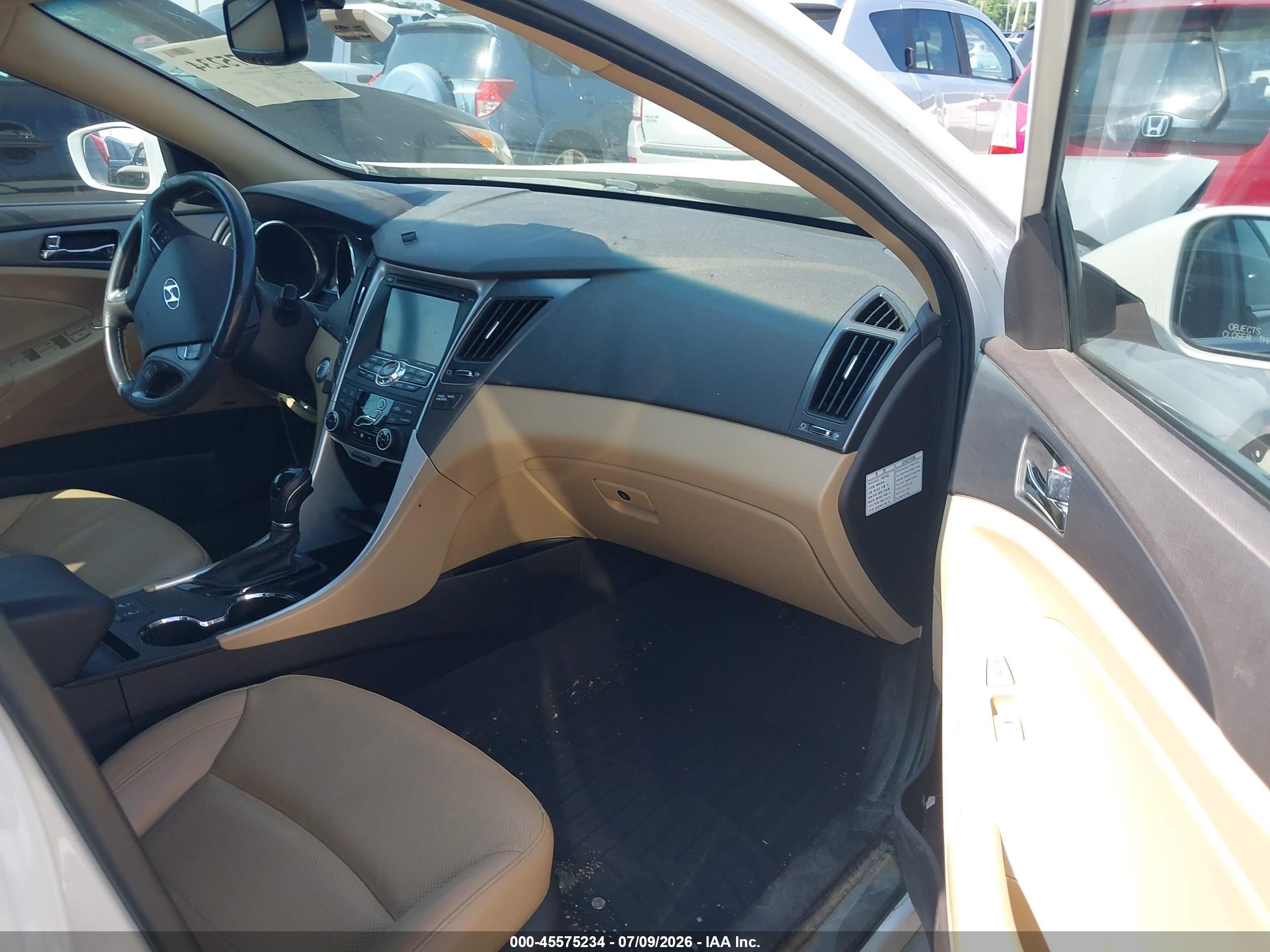 2011 Hyundai Sonata Hybrid   White vin: KMHEC4A43BA009466