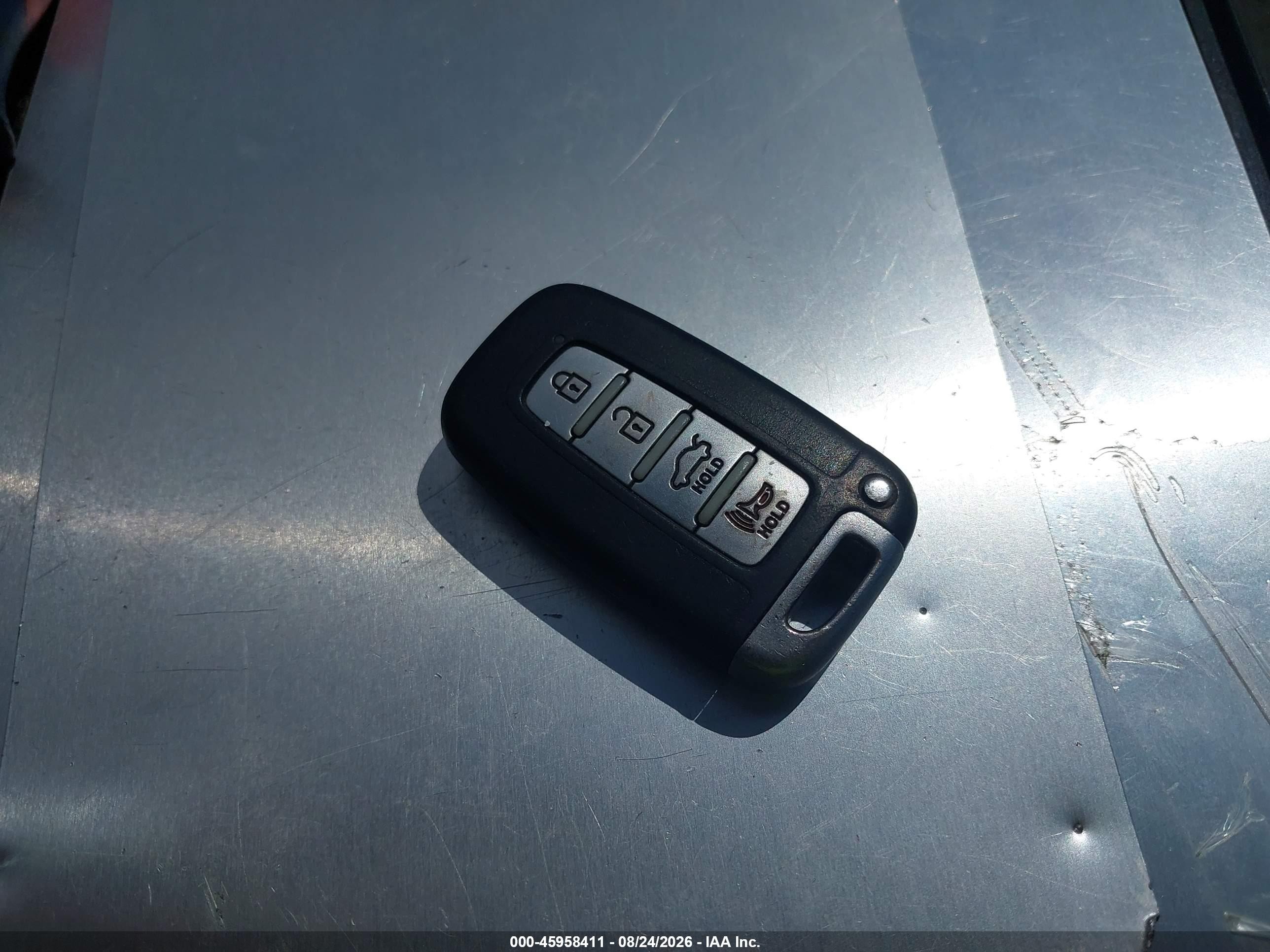 2012 Hyundai Sonata Hybrid   Red vin: KMHEC4A43CA025328