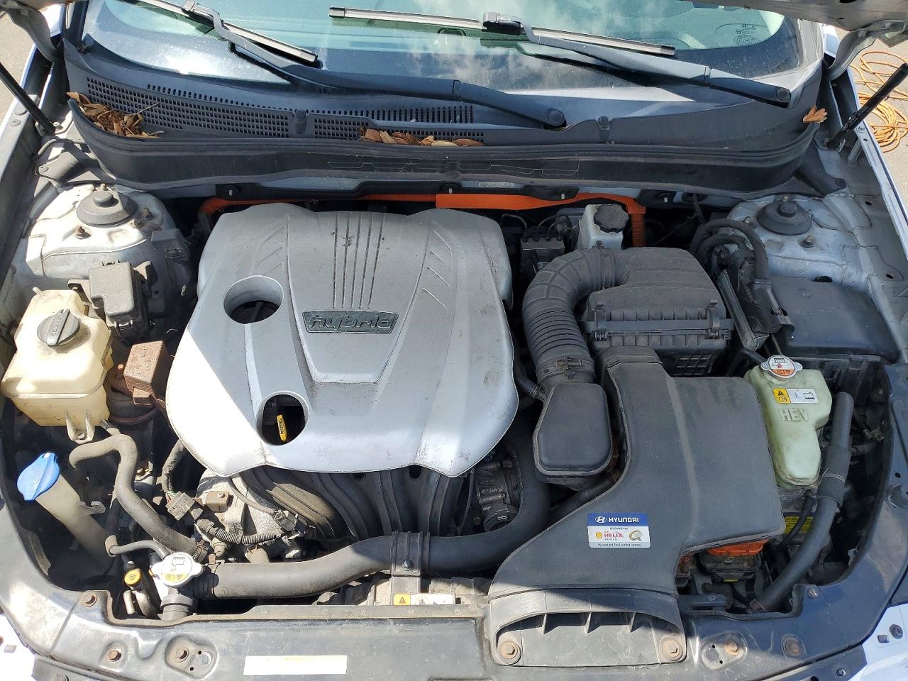 2012 Hyundai Sonata Hybrid Silver vin: KMHEC4A43CA029590