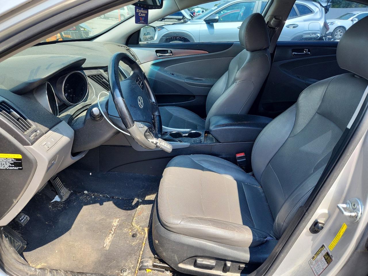 2012 Hyundai Sonata Silver vin: KMHEC4A43CA041660