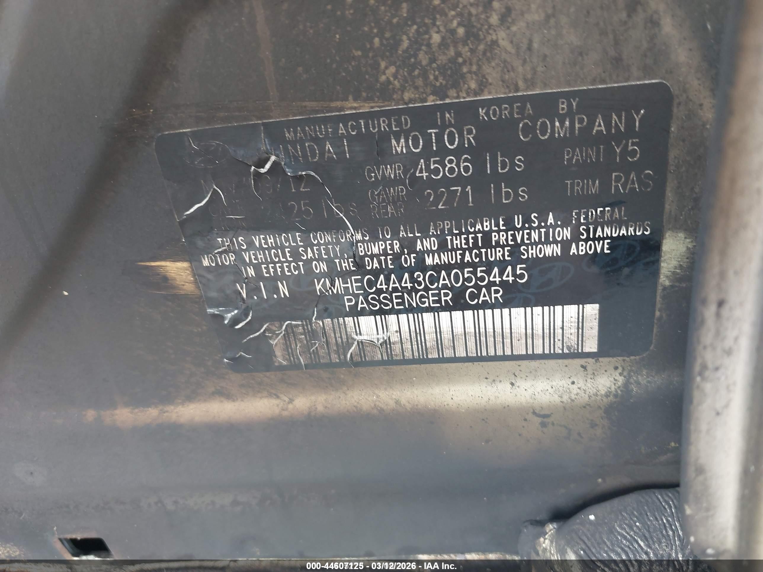 2012 Hyundai Sonata Hybrid   Silver vin: KMHEC4A43CA055445