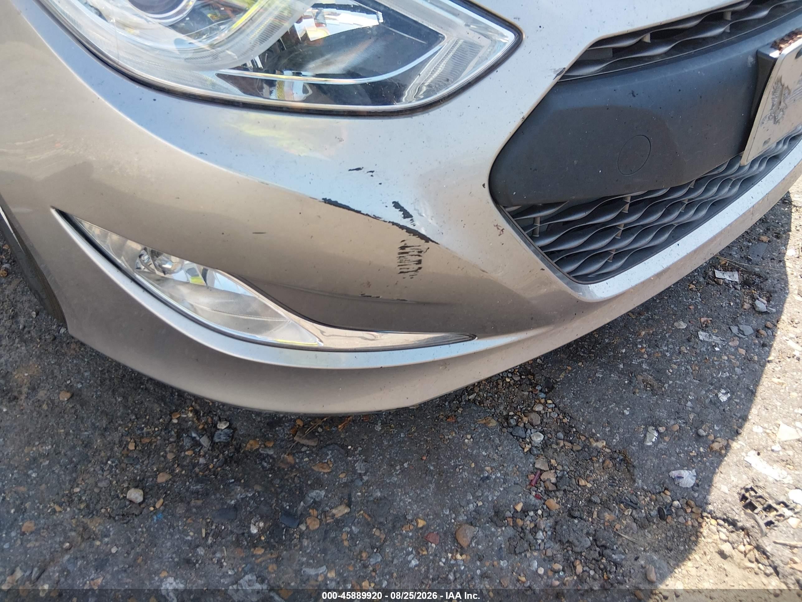 2012 Hyundai Sonata Hybrid   Silver vin: KMHEC4A43CA059964
