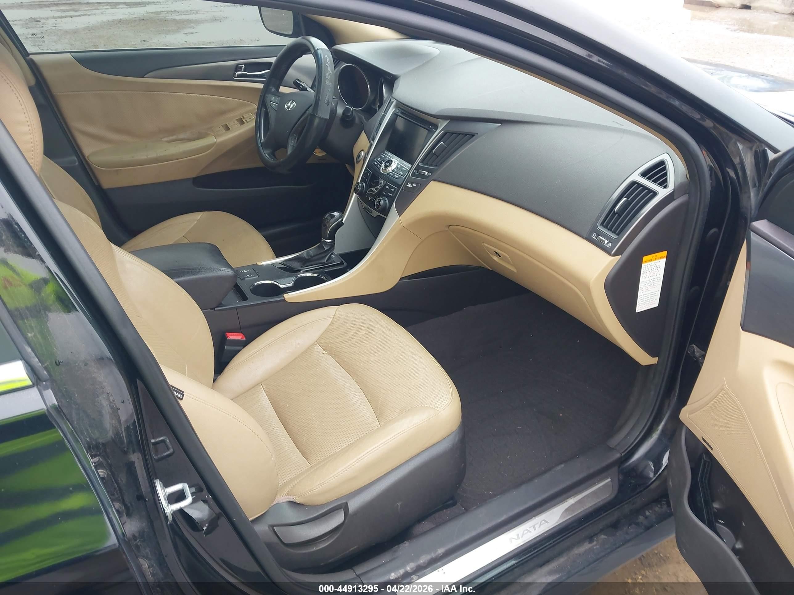 2012 Hyundai Sonata Hybrid   Black vin: KMHEC4A43CA060421
