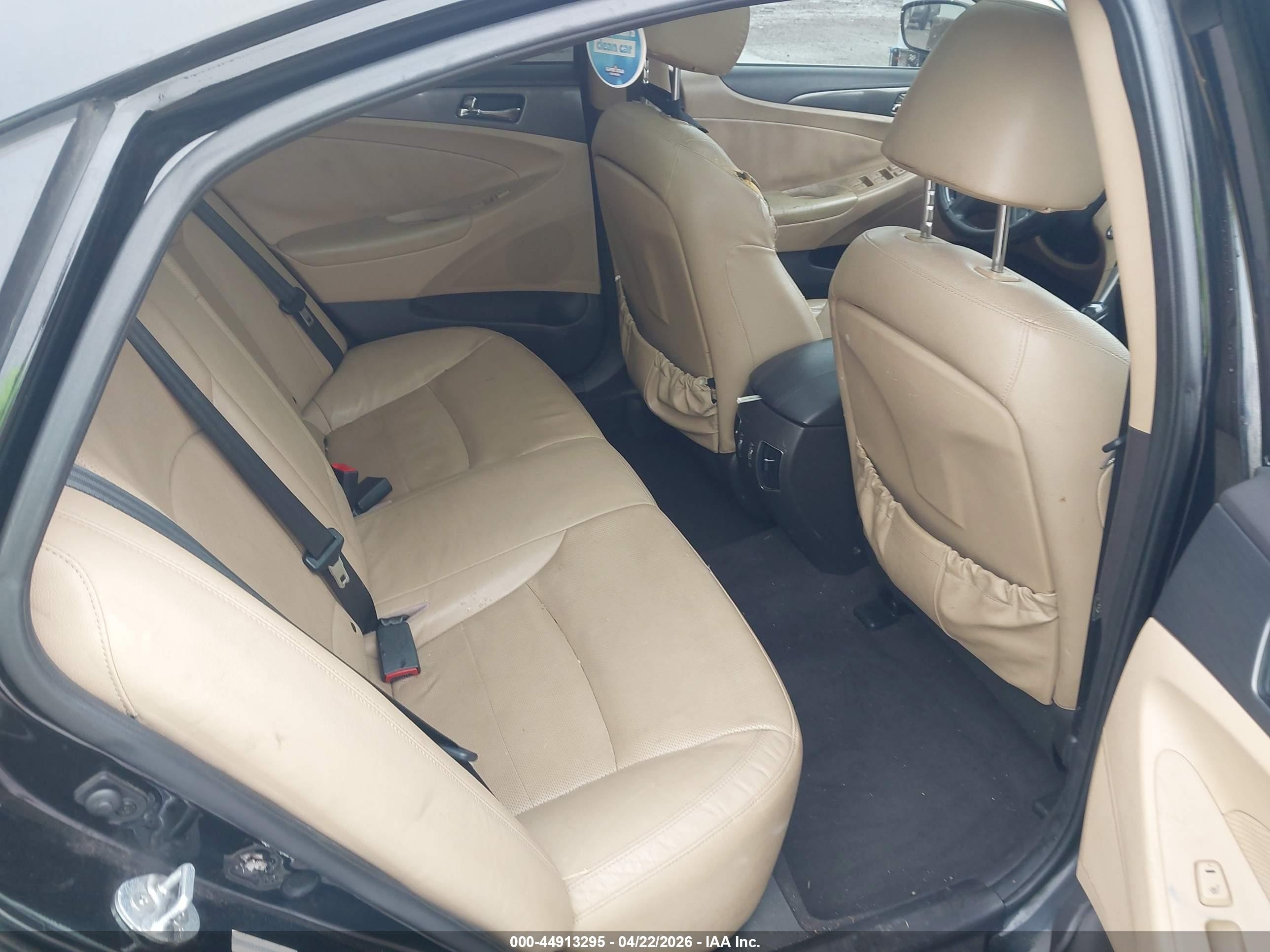 2012 Hyundai Sonata Hybrid   Black vin: KMHEC4A43CA060421
