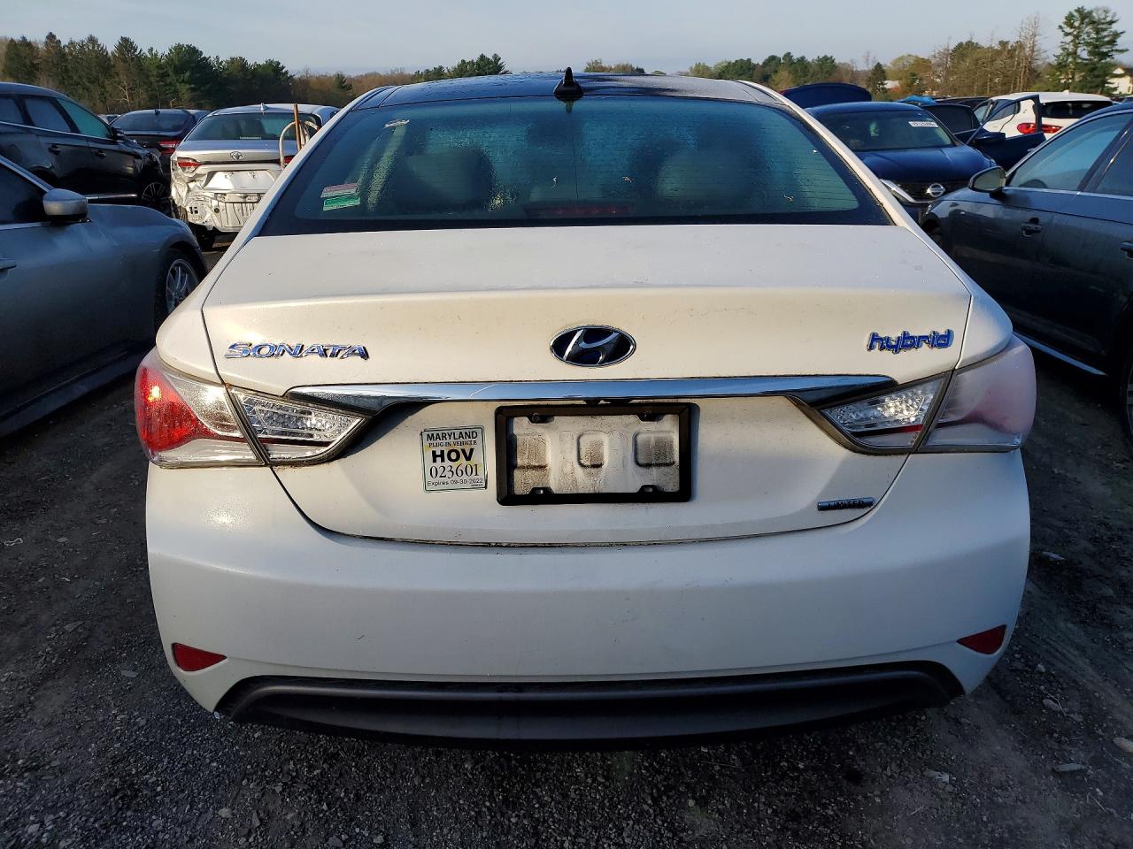 2013 Hyundai Sonata Hybrid Limited White vin: KMHEC4A43DA050909