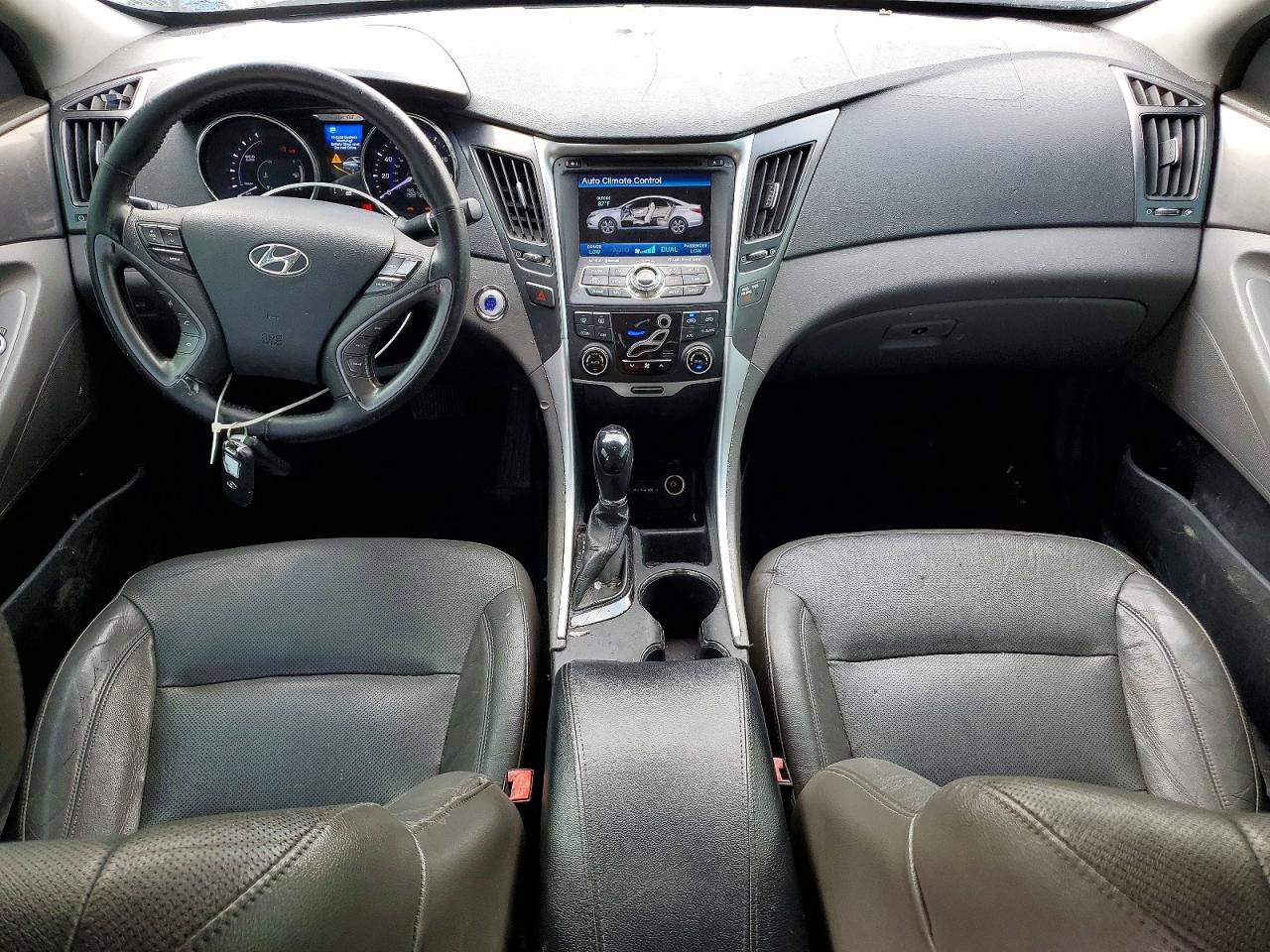2013 Hyundai Sonata Hybrid Silver vin: KMHEC4A43DA067368