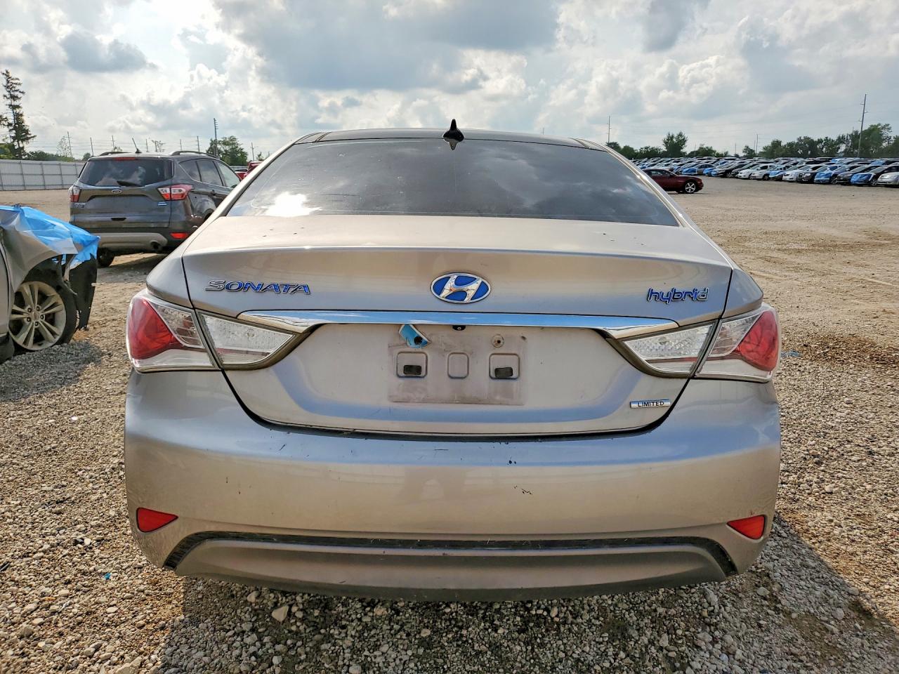 2013 Hyundai Sonata Hybrid Silver vin: KMHEC4A43DA067368
