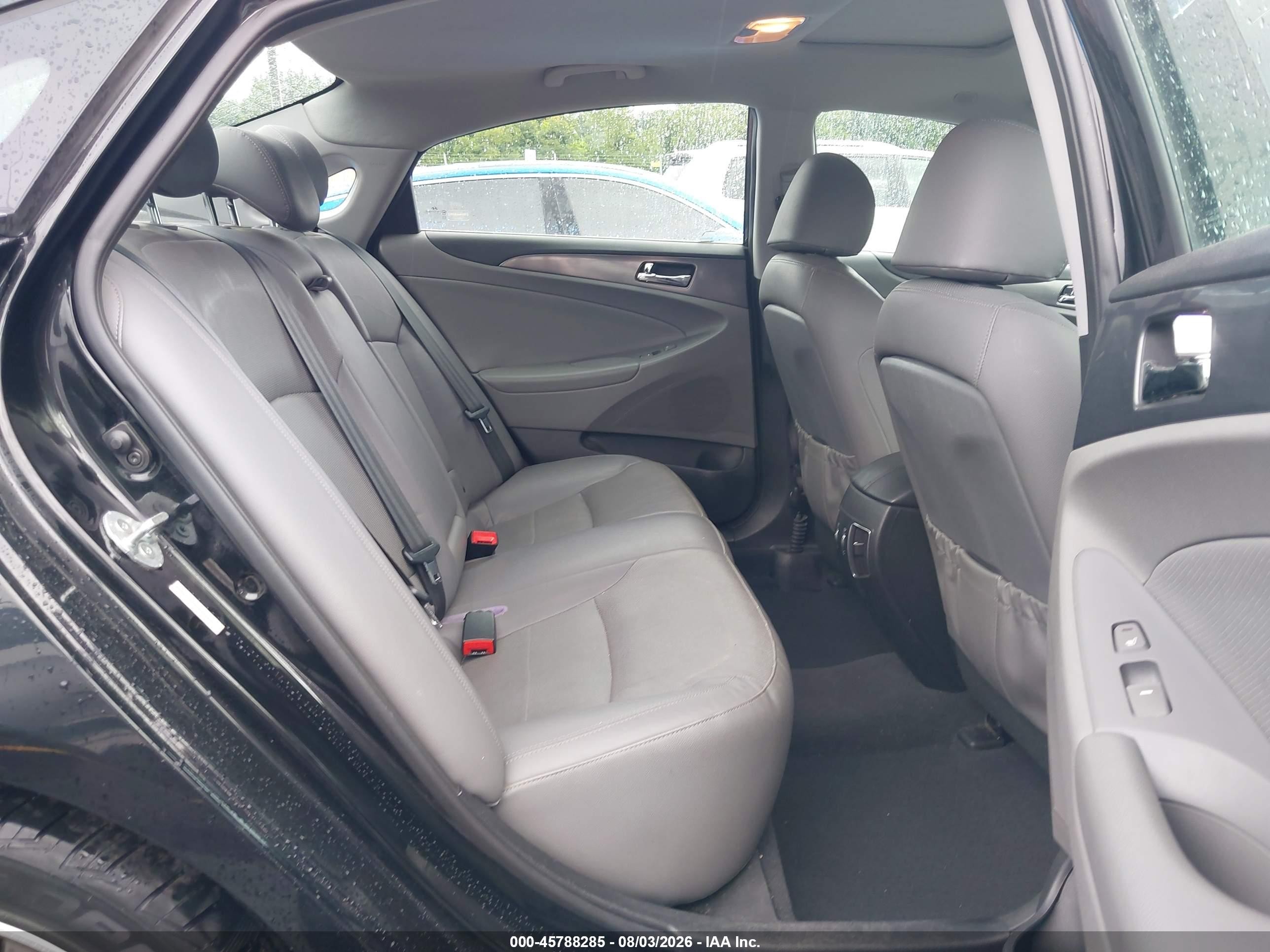 2013 Hyundai Sonata Hybrid Limited Black vin: KMHEC4A43DA072375