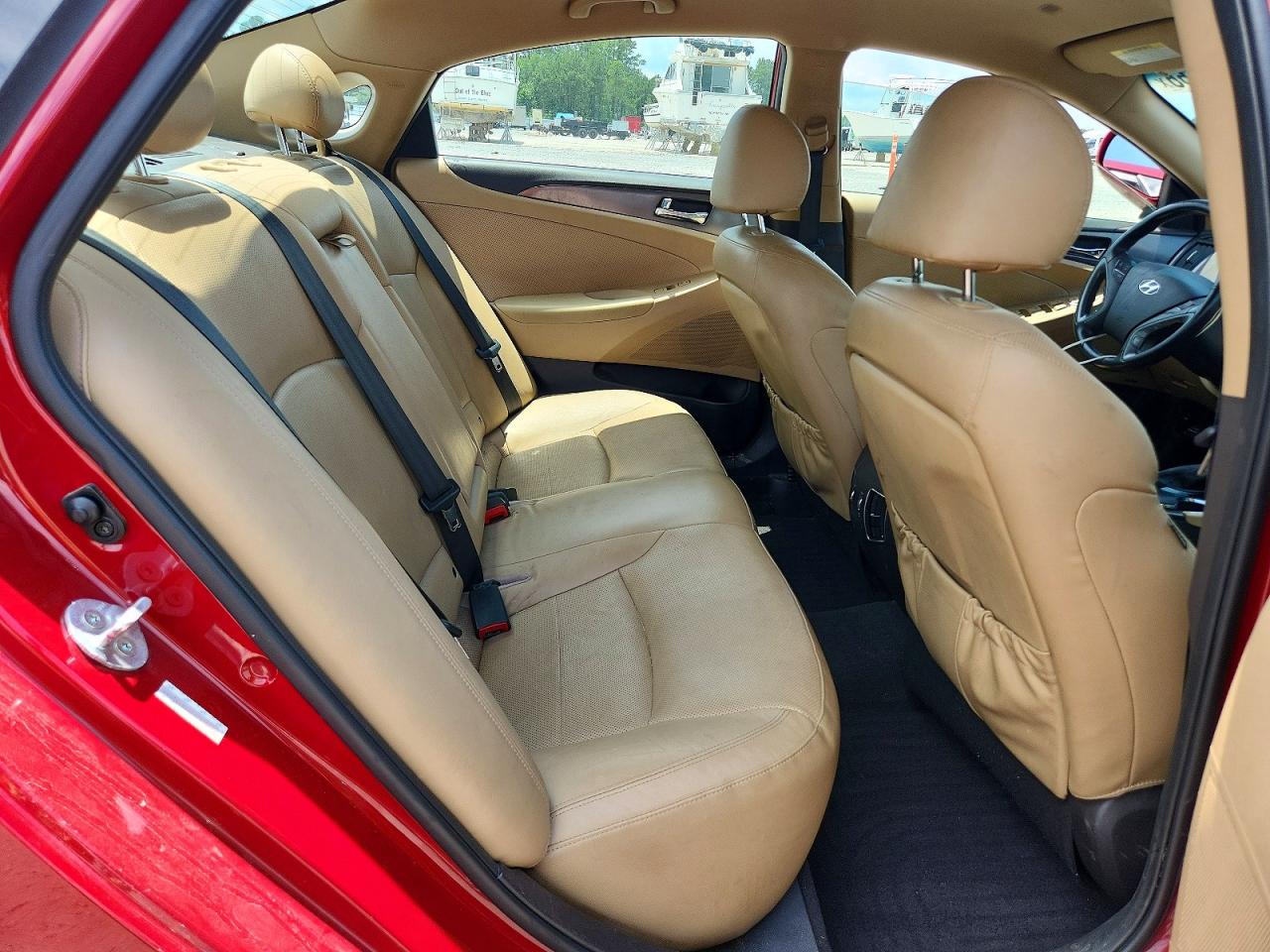 2013 Hyundai Sonata Hybrid Burgundy vin: KMHEC4A43DA084042
