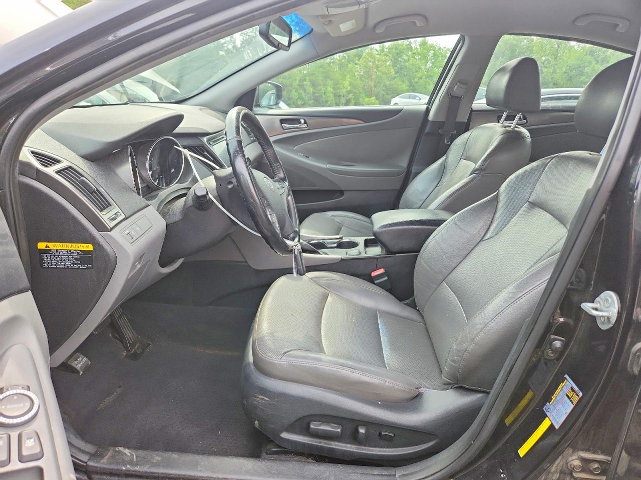 2013 Hyundai Sonata Hybrid Black vin: KMHEC4A43DA084297