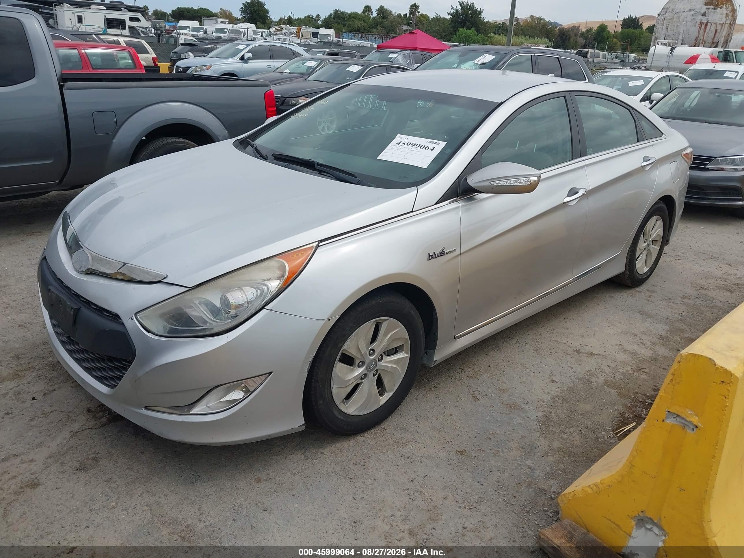 2013 Hyundai Sonata Hybrid   Silver vin: KMHEC4A43DA090987