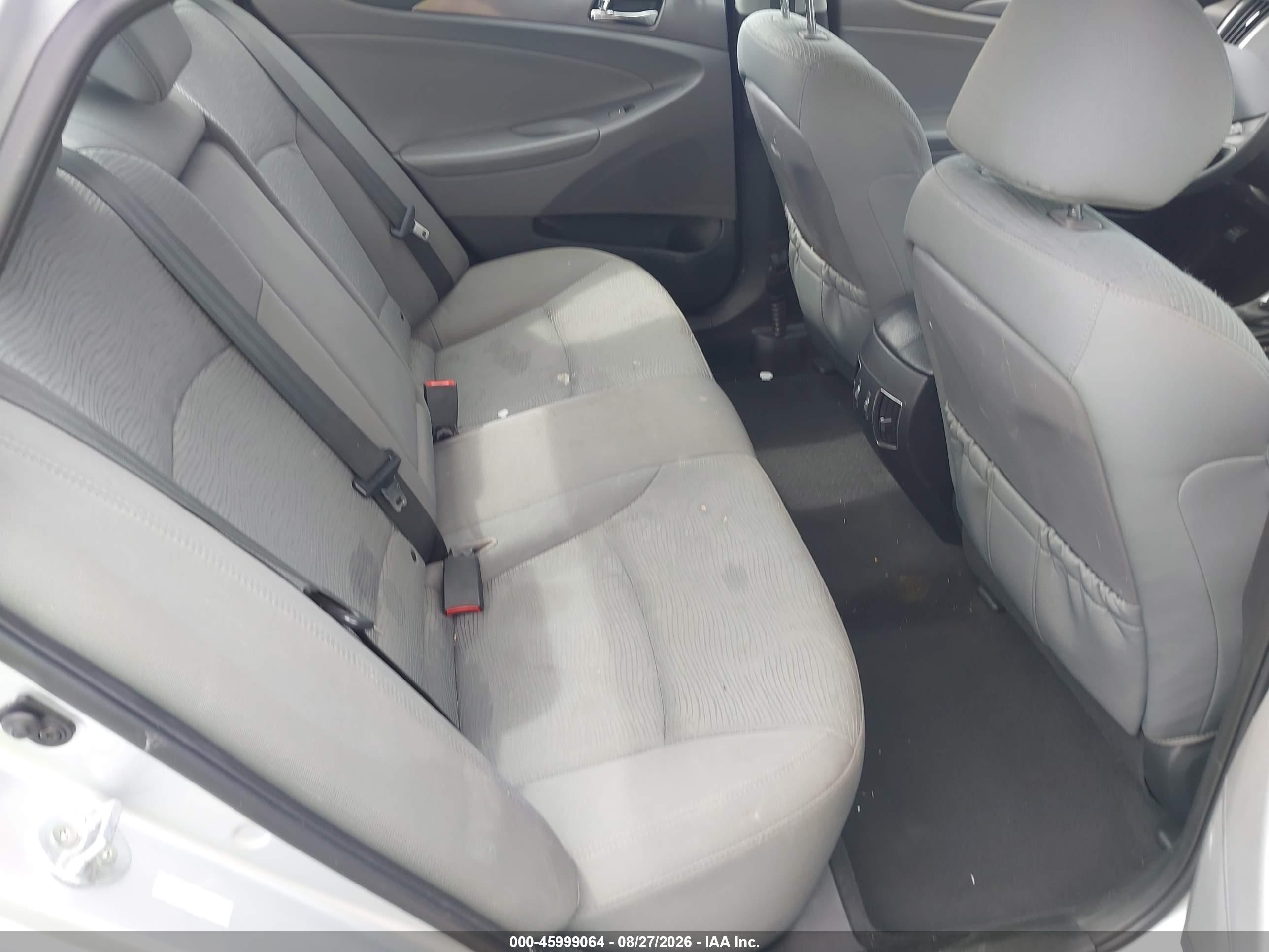 2013 Hyundai Sonata Hybrid   Silver vin: KMHEC4A43DA090987