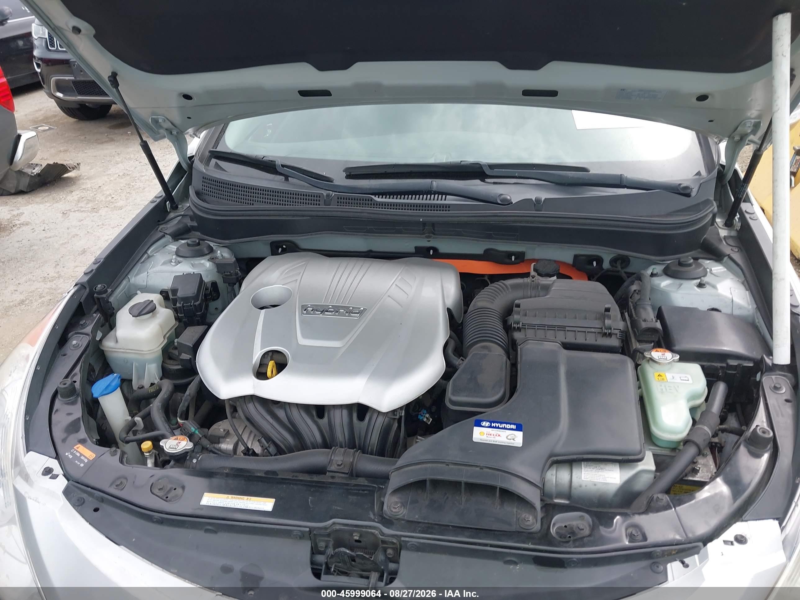 2013 Hyundai Sonata Hybrid   Silver vin: KMHEC4A43DA090987