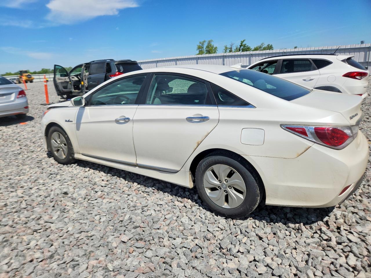 2013 Hyundai Sonata Hybrid White vin: KMHEC4A43DA095655