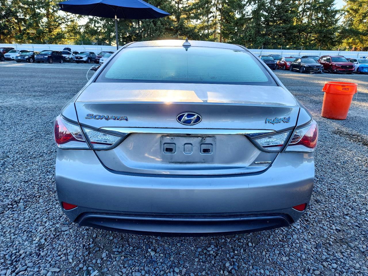 2013 Hyundai Sonata Hybrid Silver vin: KMHEC4A43DA100076