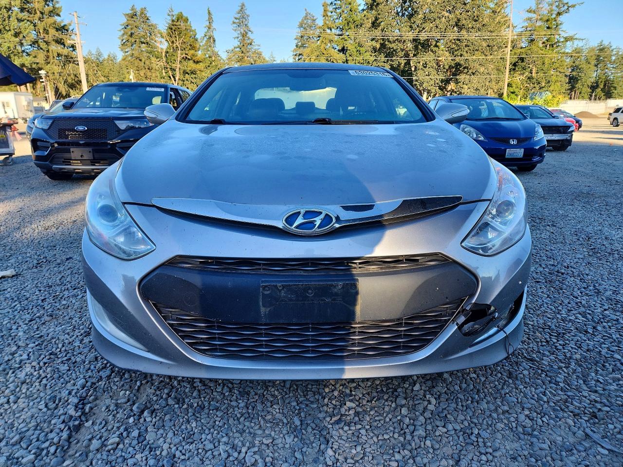 2013 Hyundai Sonata Hybrid Silver vin: KMHEC4A43DA100076
