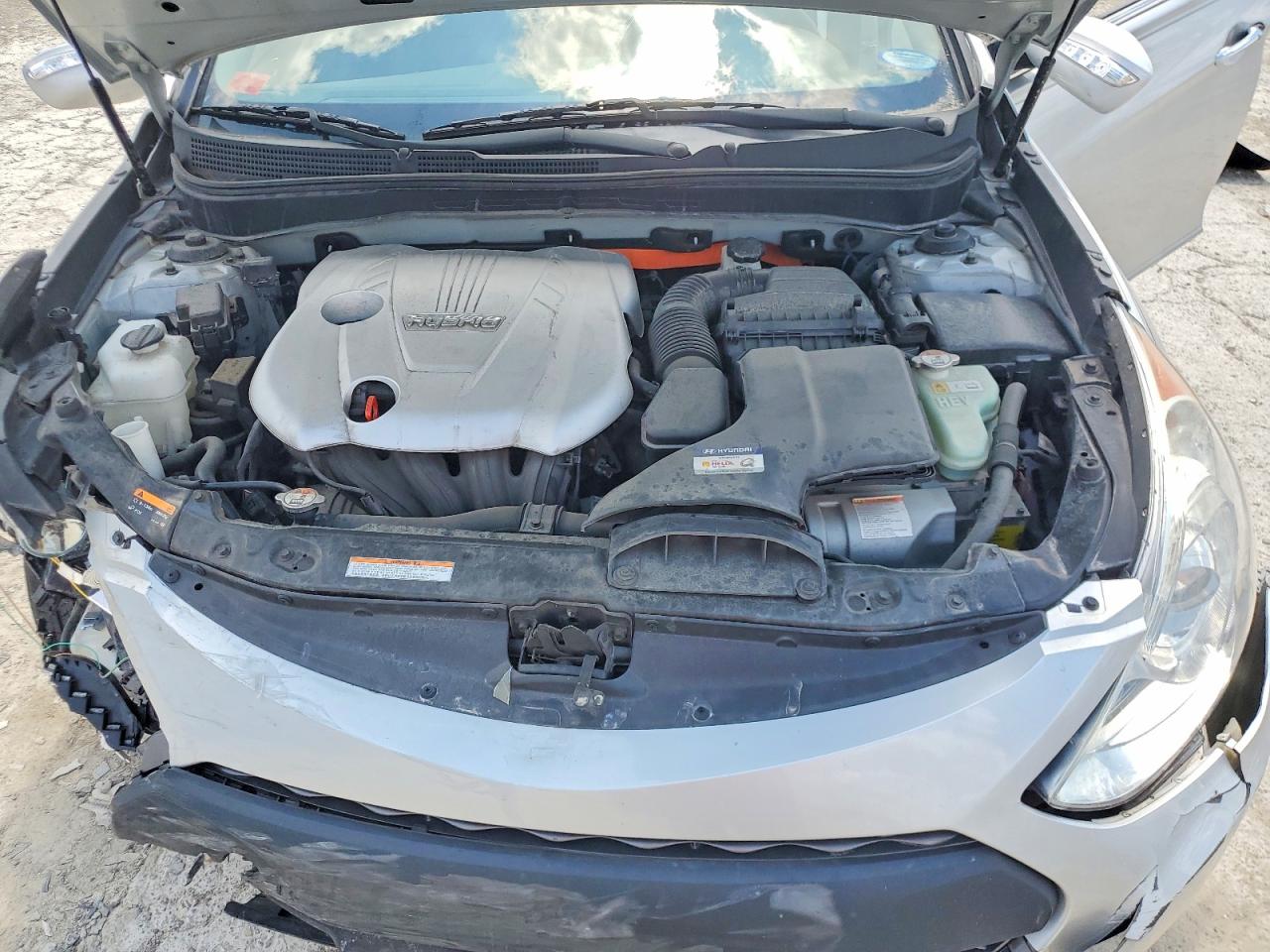 2014 Hyundai Sonata Hybrid Серебряный vin: KMHEC4A43EA105912