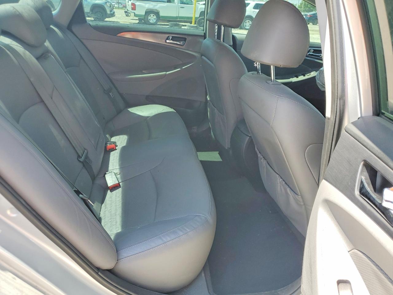 2014 Hyundai Sonata Hybrid Серебряный vin: KMHEC4A43EA105912