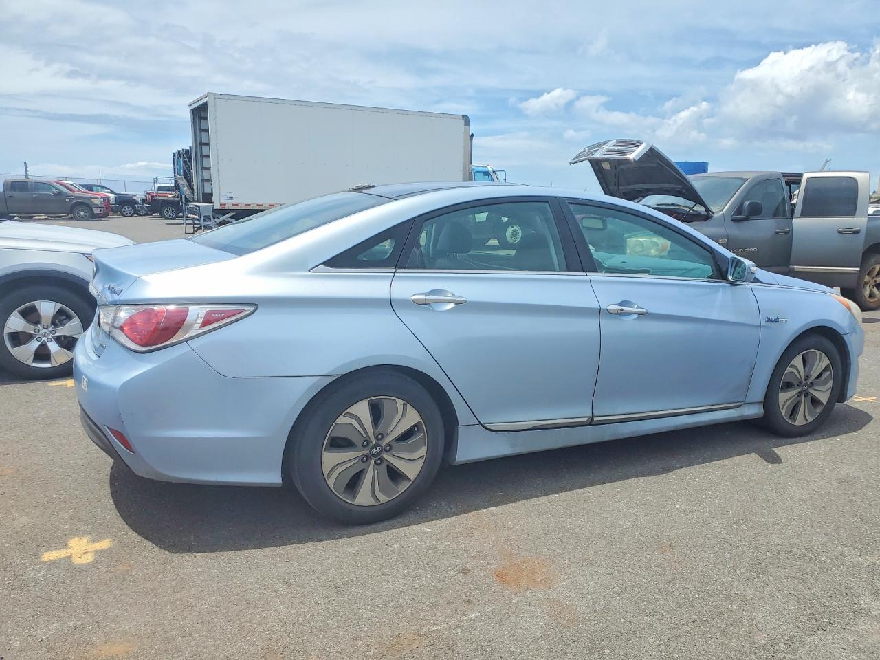 2014 Hyundai Sonata Hybrid Limited Blue vin: KMHEC4A43EA106638