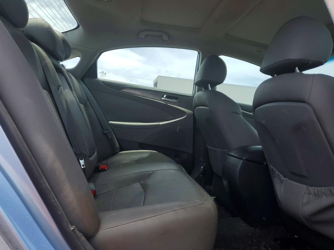 2014 Hyundai Sonata Hybrid Limited Blue vin: KMHEC4A43EA106638