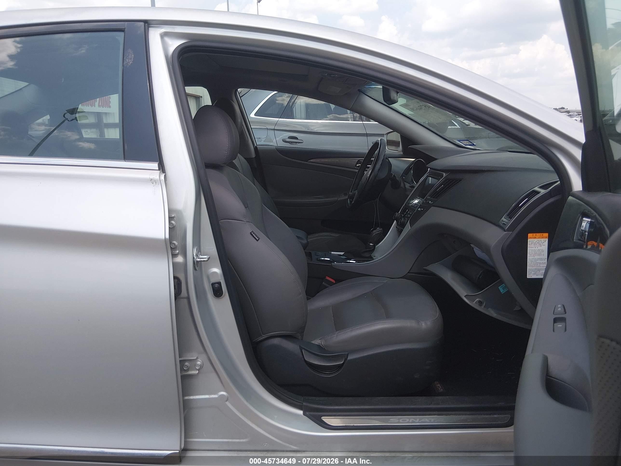2014 Hyundai Sonata Hybrid Limited Silver vin: KMHEC4A43EA116389