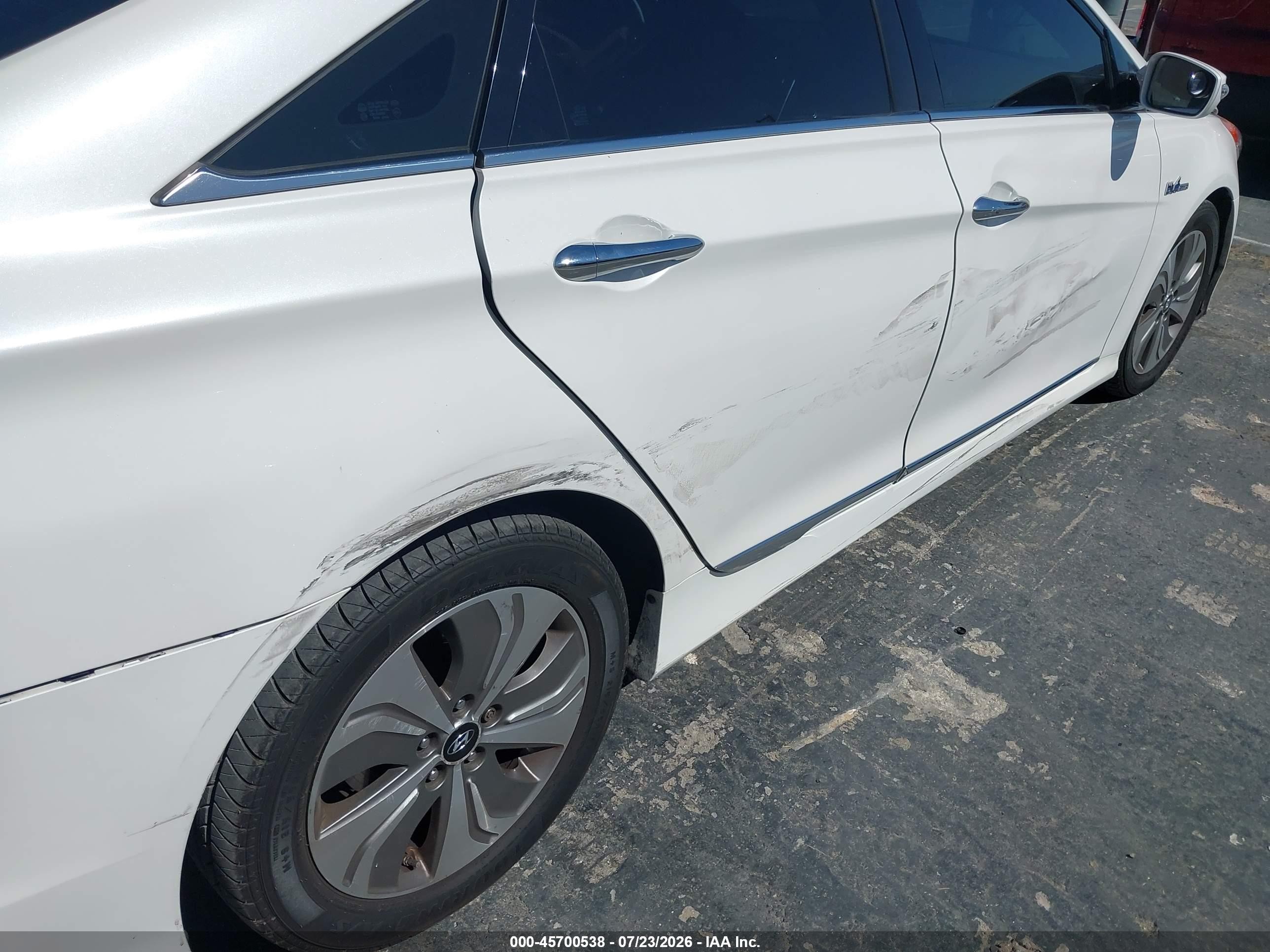 2015 Hyundai Sonata Hybrid Limited White vin: KMHEC4A43FA120850