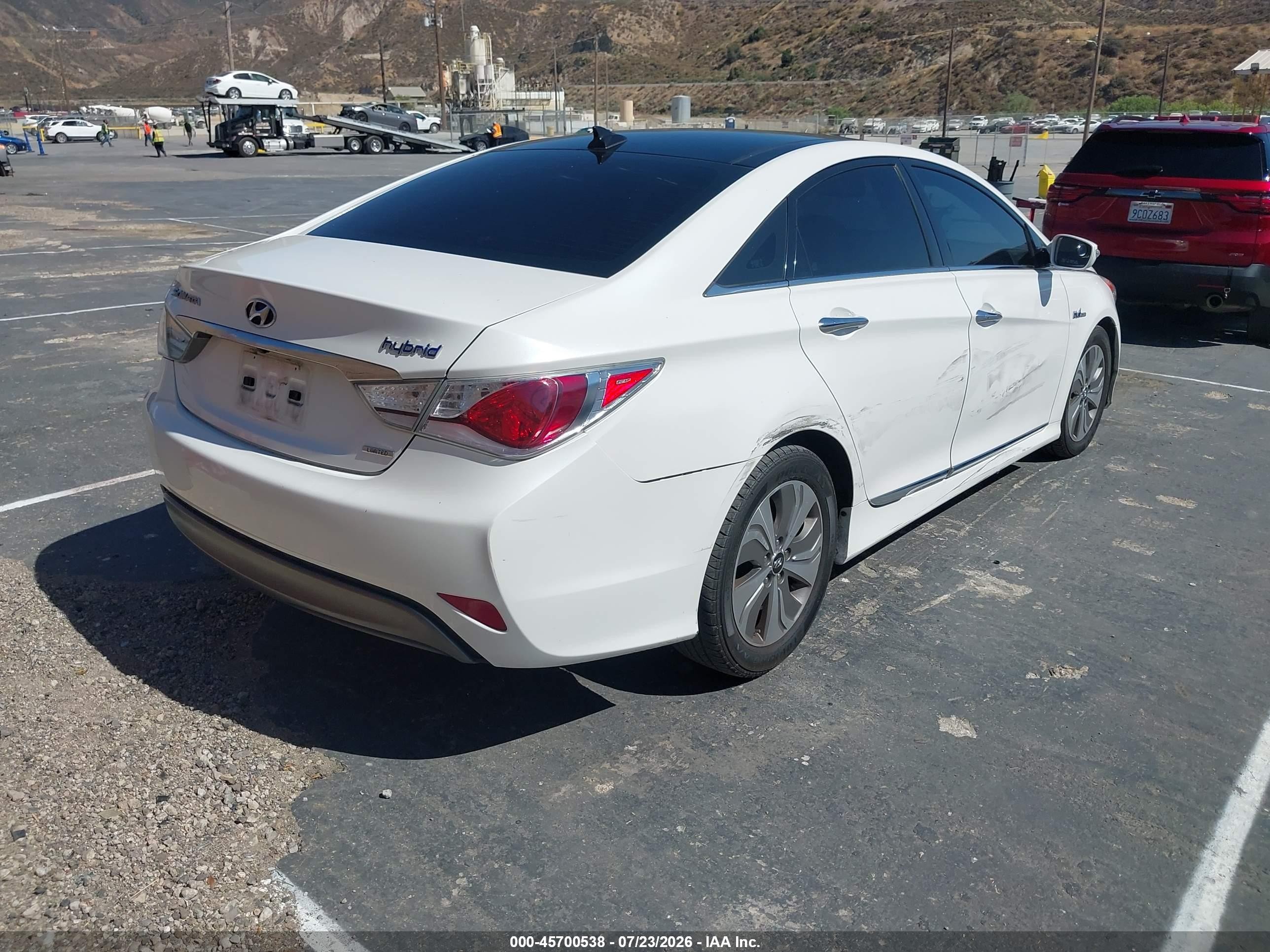 2015 Hyundai Sonata Hybrid Limited White vin: KMHEC4A43FA120850