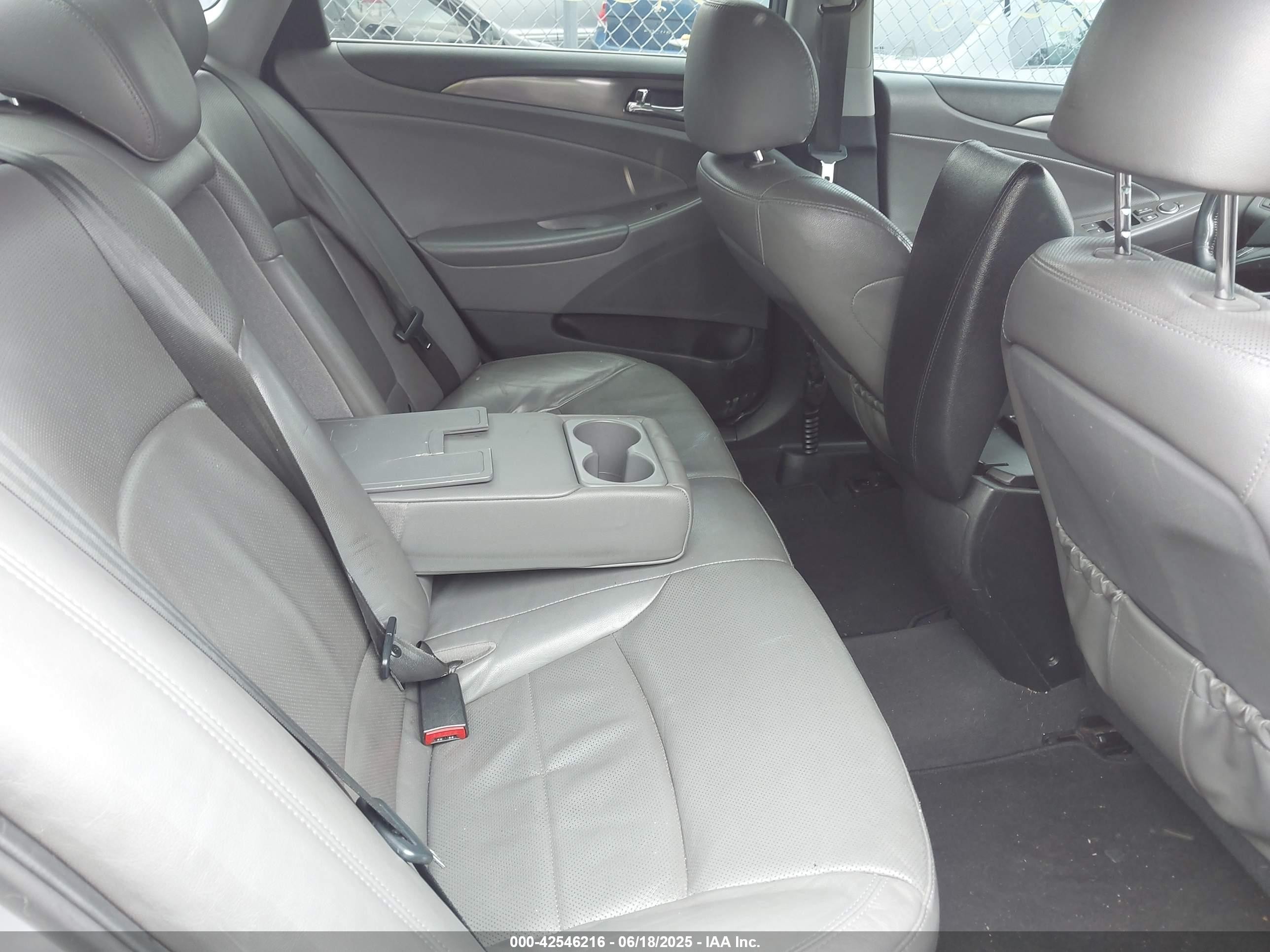 2015 Hyundai Sonata Hybrid Limited Gray vin: KMHEC4A43FA122968