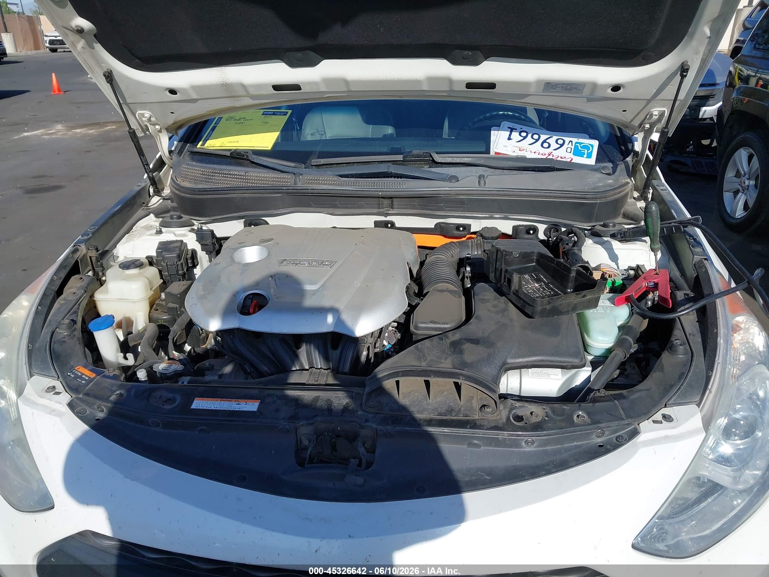 2015 Hyundai Sonata Hybrid Limited Белый vin: KMHEC4A43FA126194